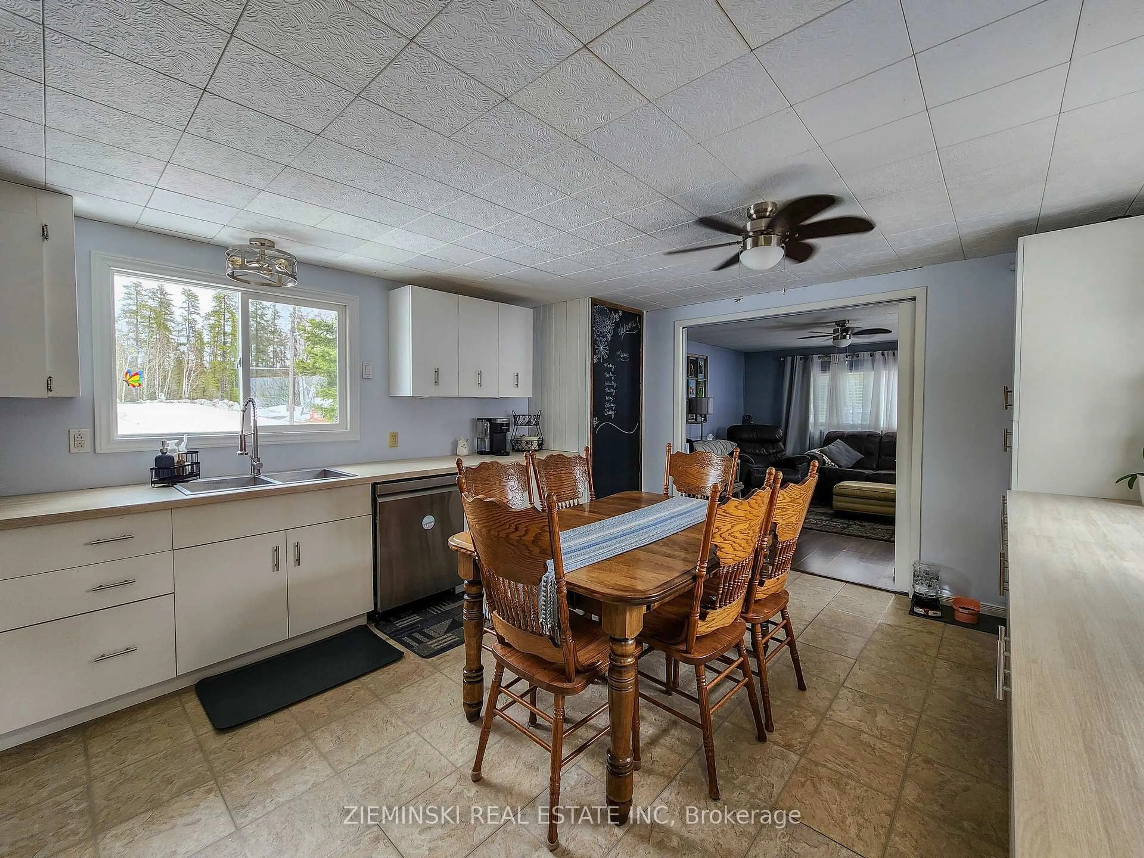 Open concept kitchen, ceramic/tile floor for 21-8885 11 Highway, Iroquois Falls Ontario P0K 1G0