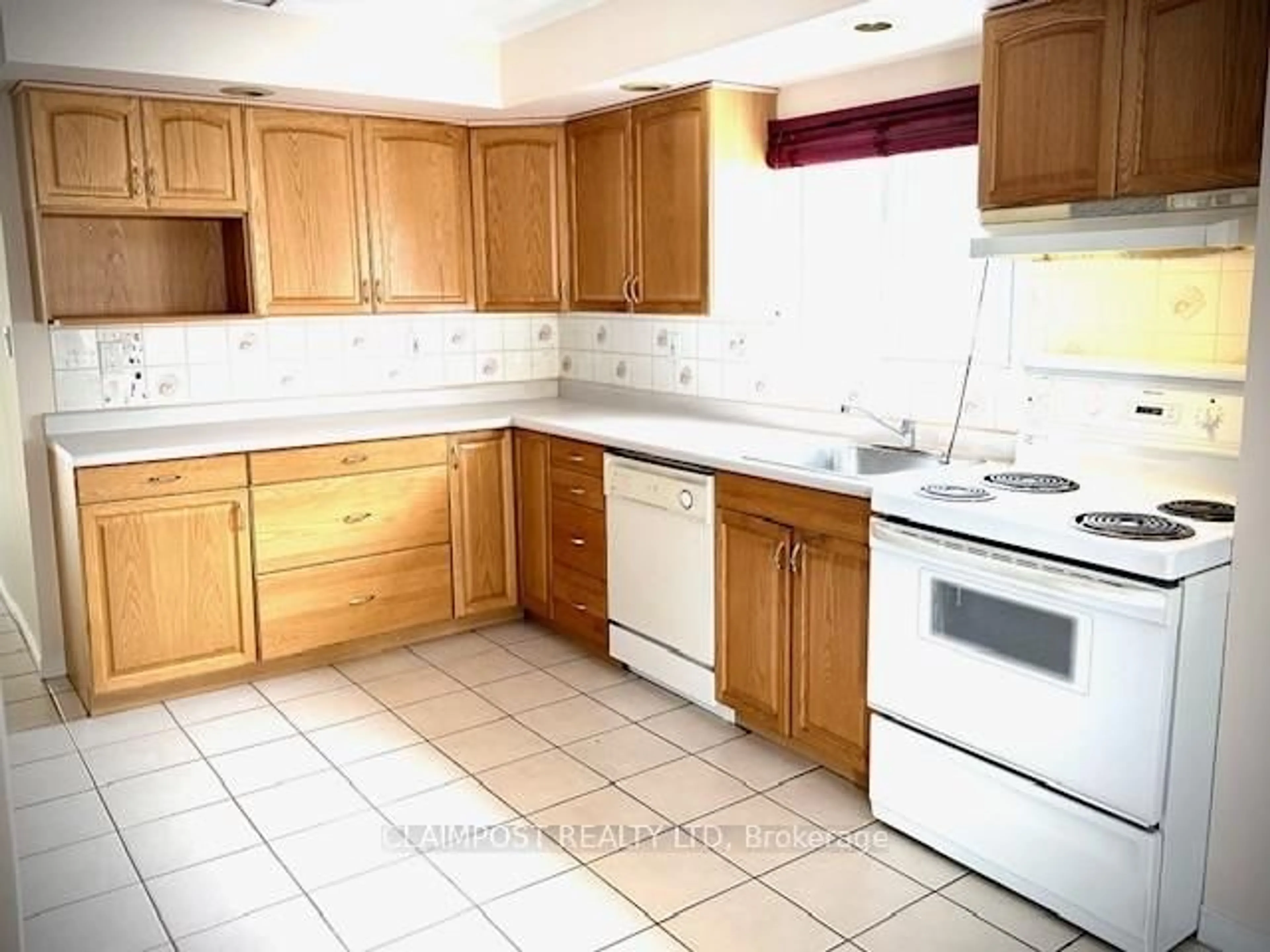 Standard kitchen, unknown for 33 Lincoln Ave, Timmins Ontario P4N 4K1