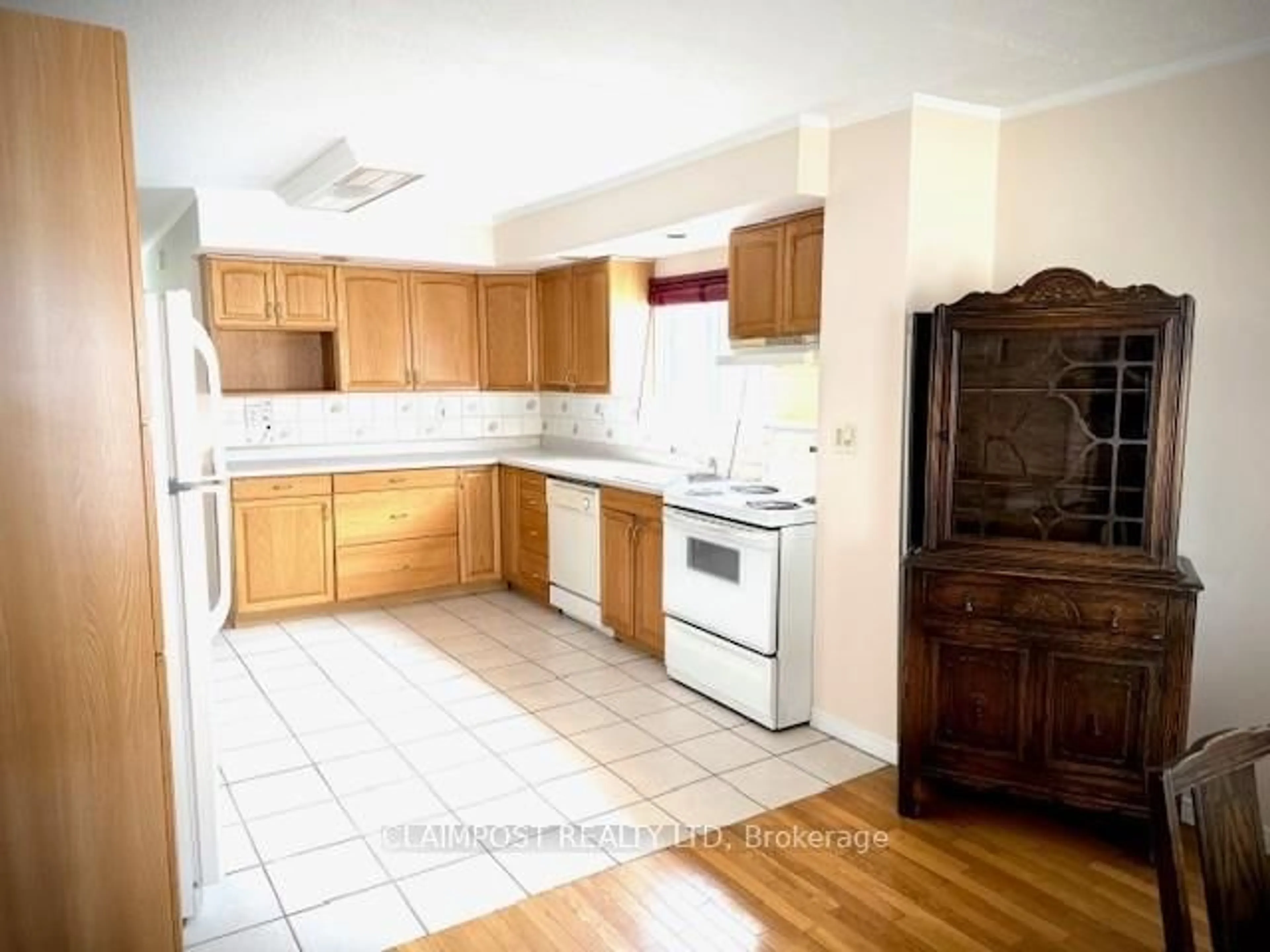 Standard kitchen, unknown for 33 Lincoln Ave, Timmins Ontario P4N 4K1