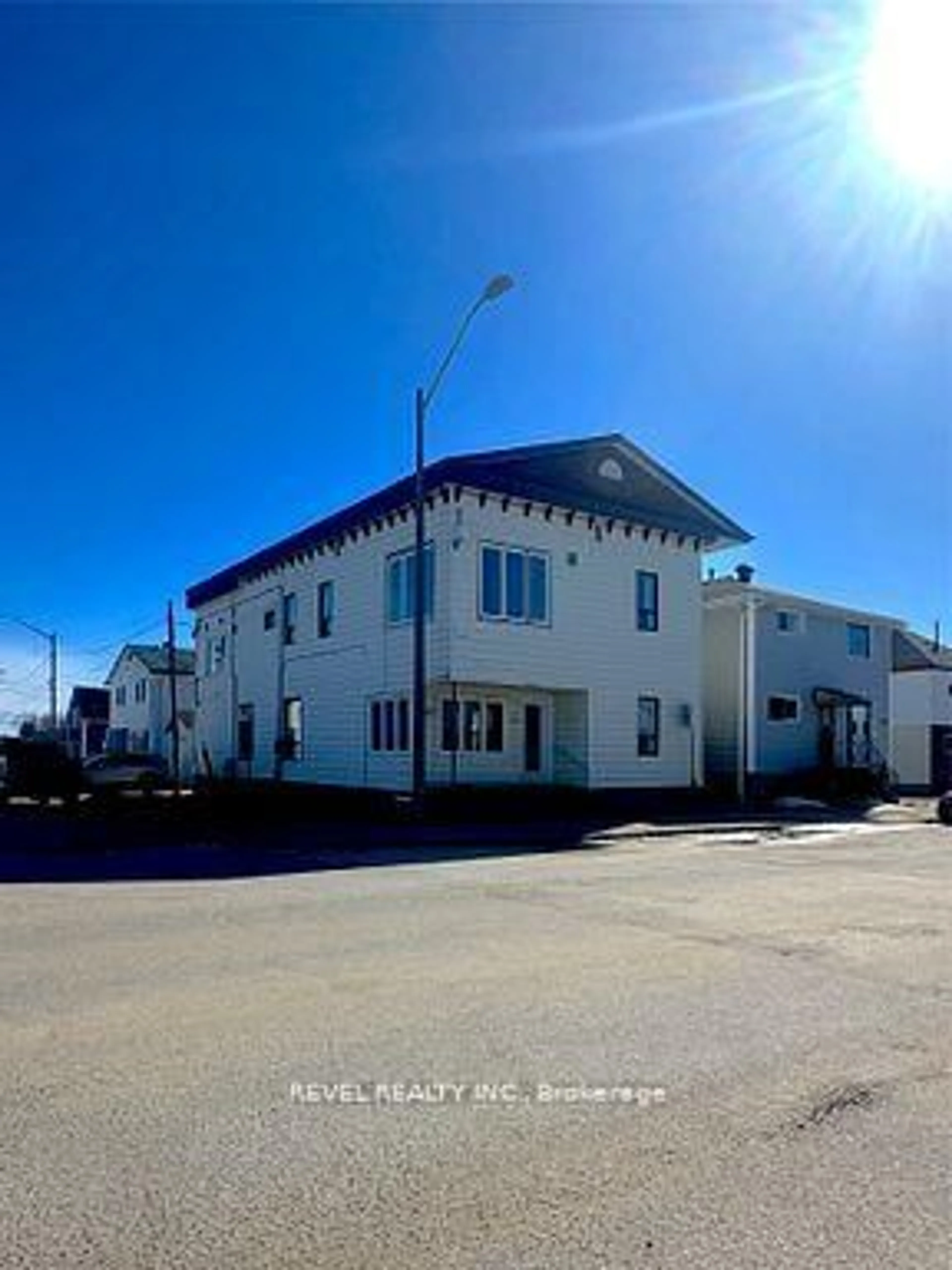 A pic from outside/outdoor area/front of a property/back of a property/a pic from drone, building for 387 Main St, Iroquois Falls Ontario P0K 1G0