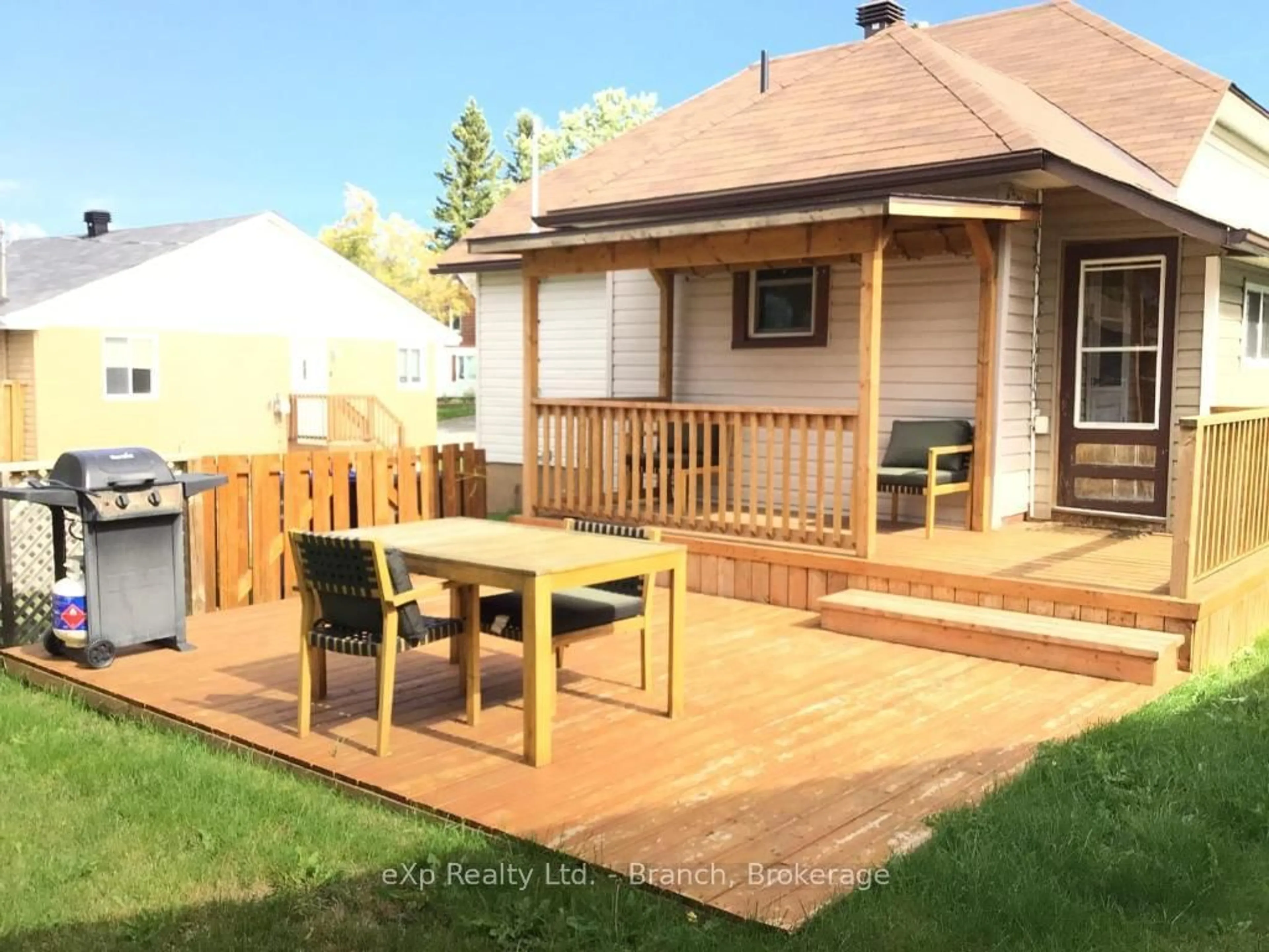 Patio, street for 54 Sixth St, Smooth Rock Falls Ontario P0L 2B0