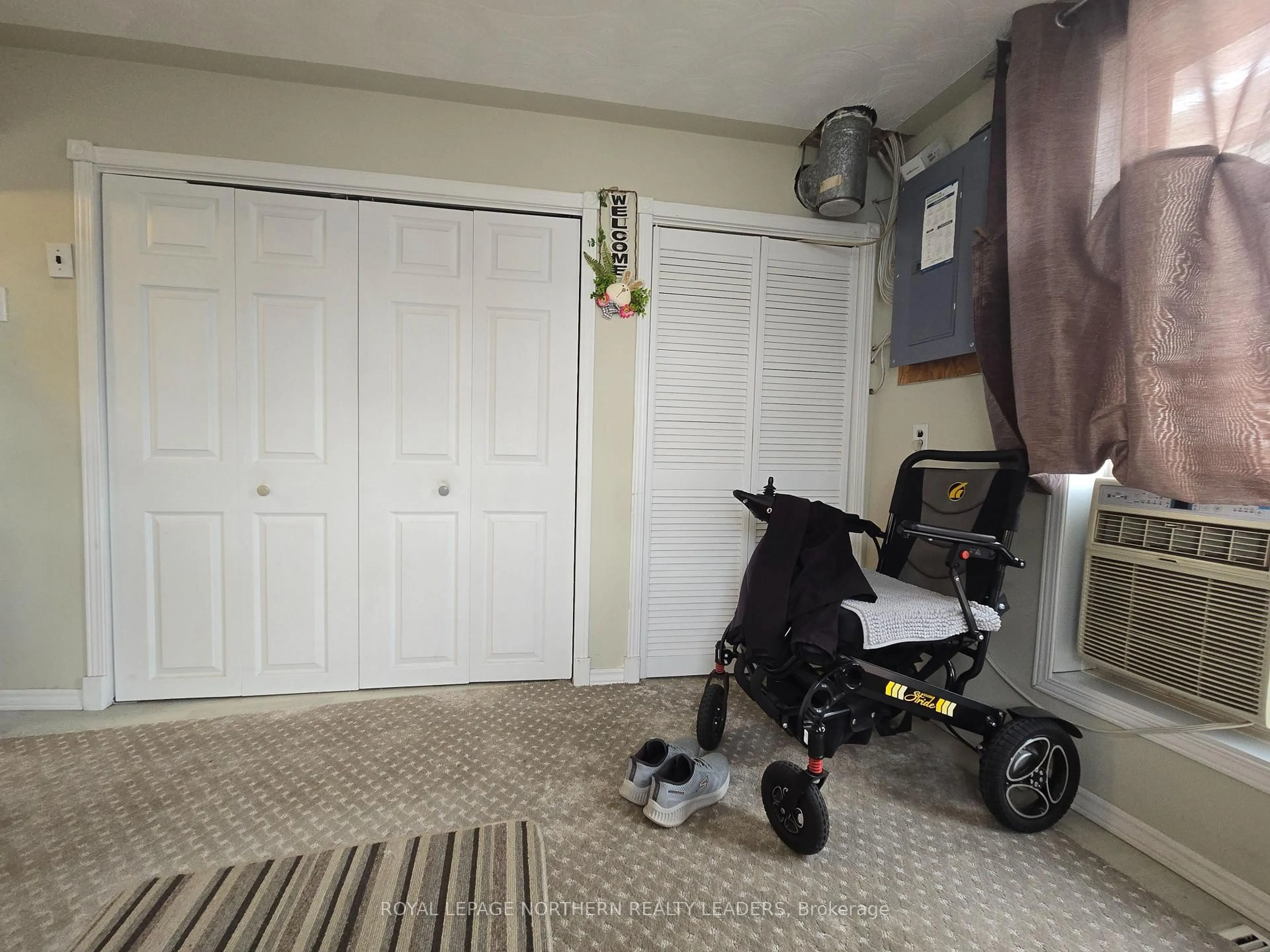 A pic of a room for 8 Borden Ave, Timmins Ontario P4N 4E7