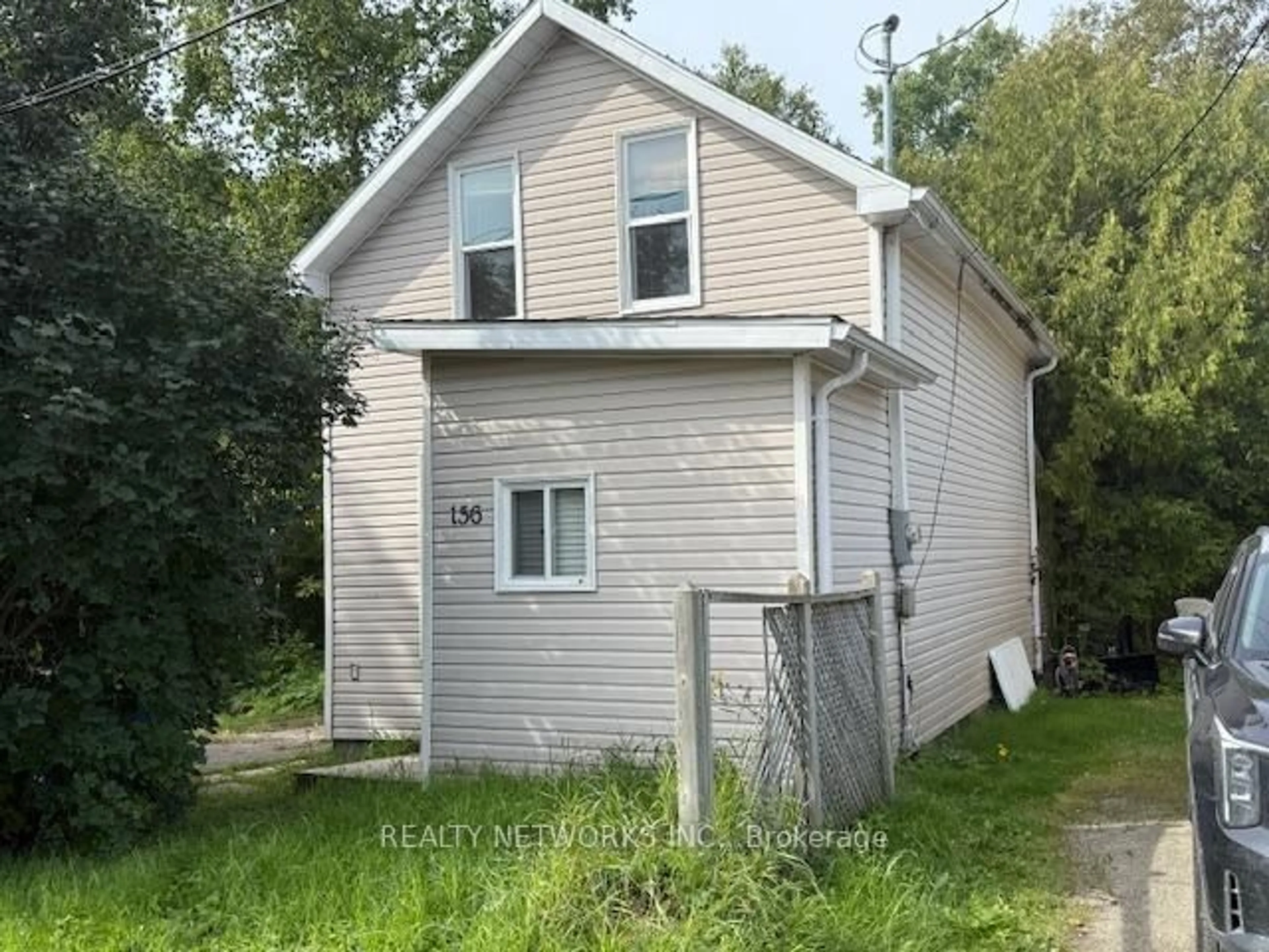 Shed for 156 Warner St, Timmins Ontario P0N 1H0