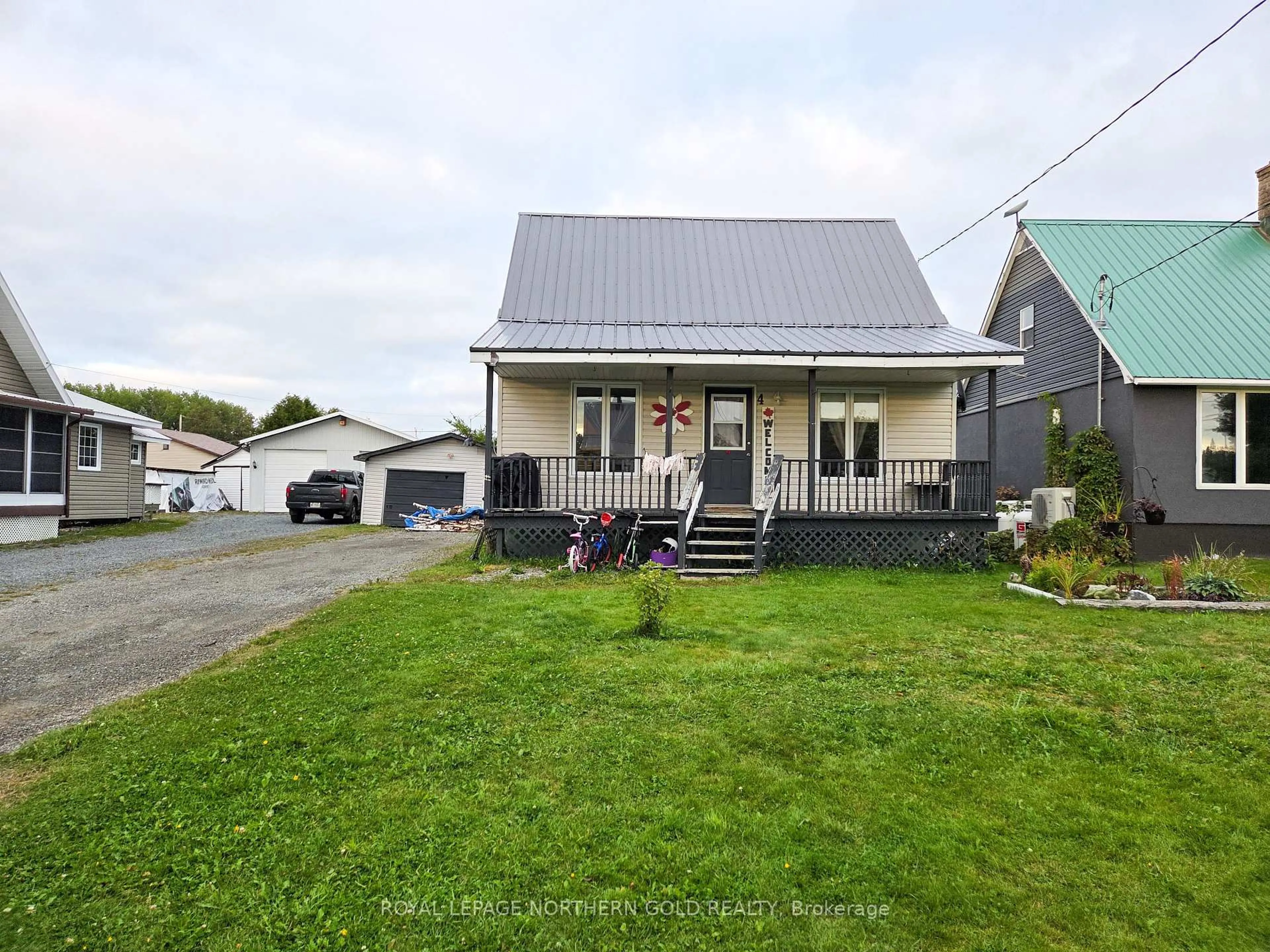 A pic from outside/outdoor area/front of a property/back of a property/a pic from drone, street for 4 Twenty-Ninth St, Kirkland Lake Ontario P0K 1X0
