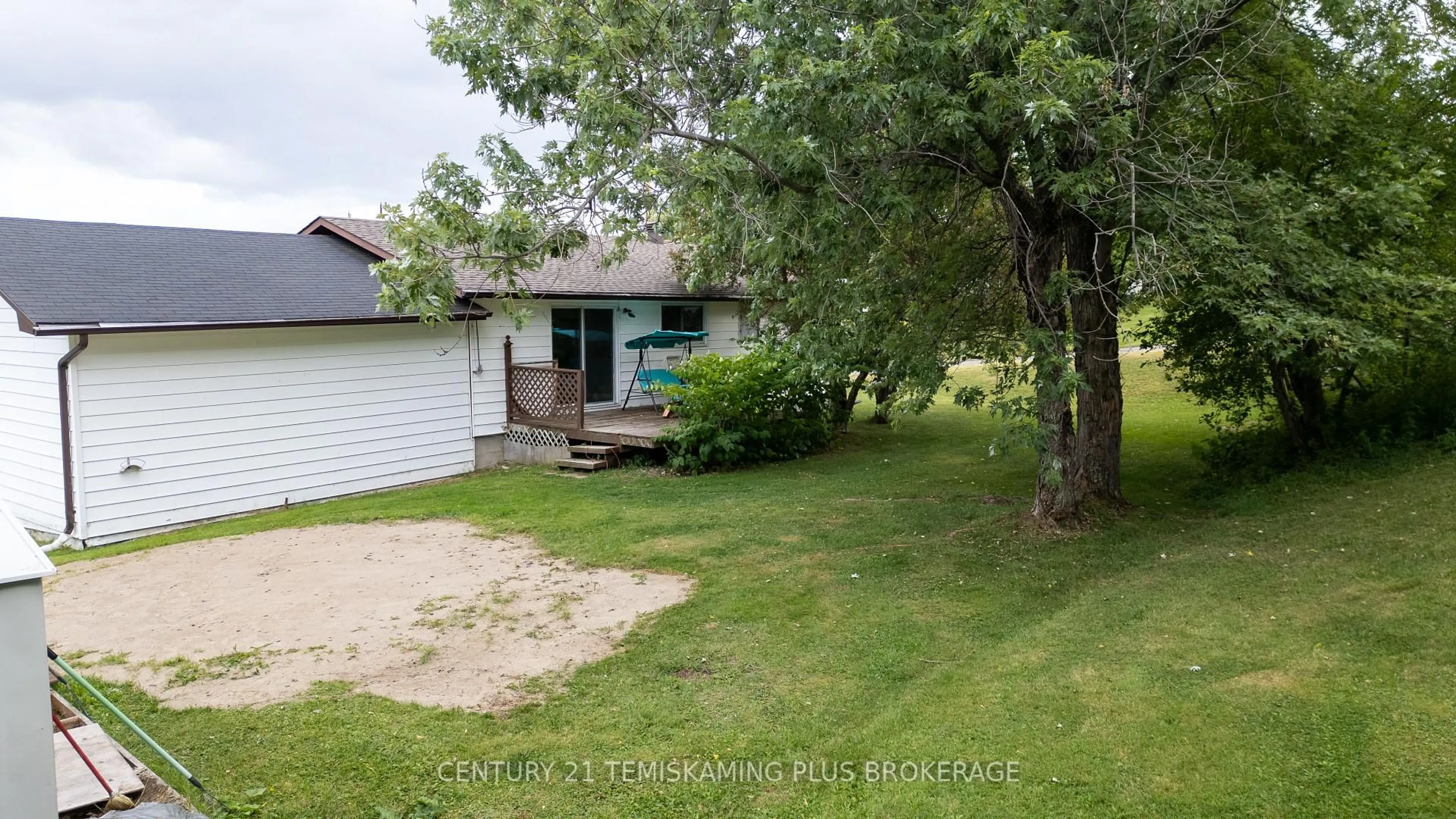 A pic from outside/outdoor area/front of a property/back of a property/a pic from drone, street for 242 Bruce St, Temiskaming Shores Ontario P0J 1H0