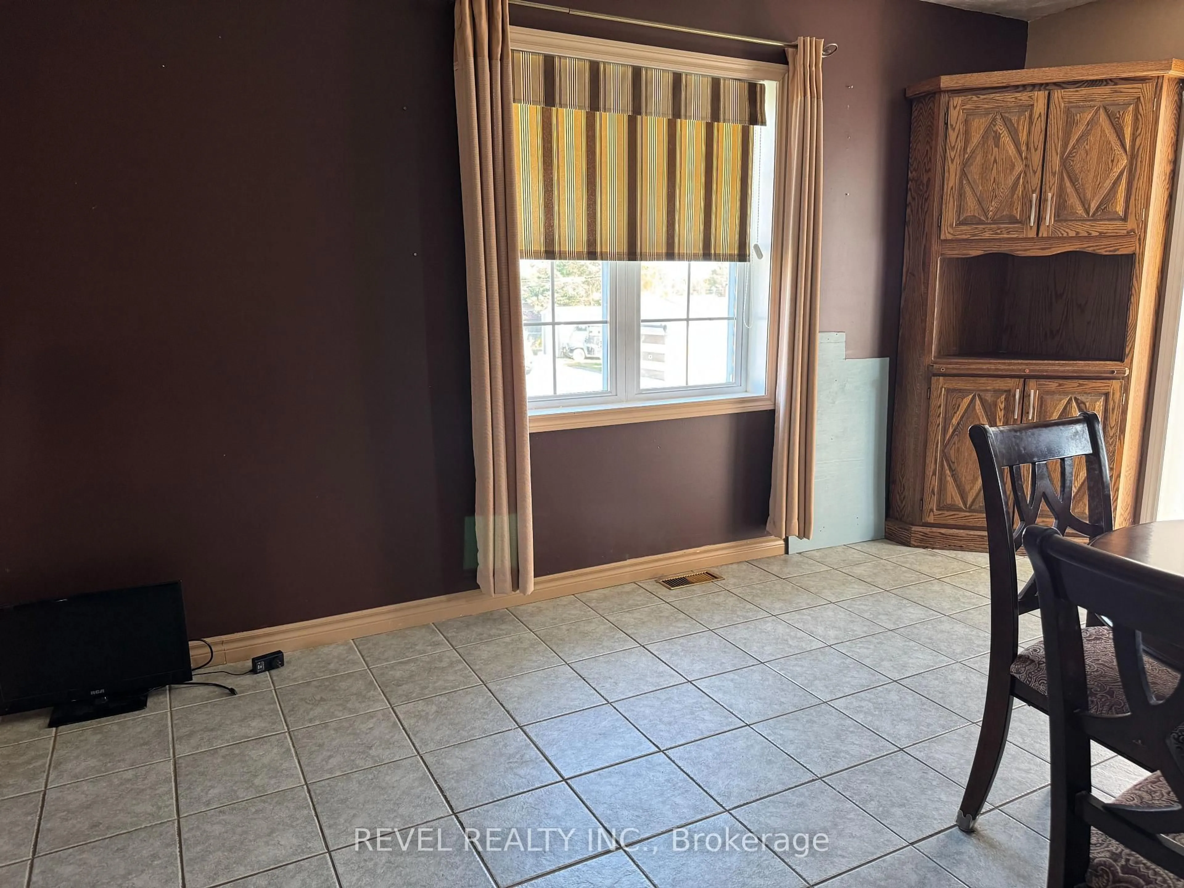 A pic of a room for 85 Fifth St, Smooth Rock Falls Ontario P0L 2B0