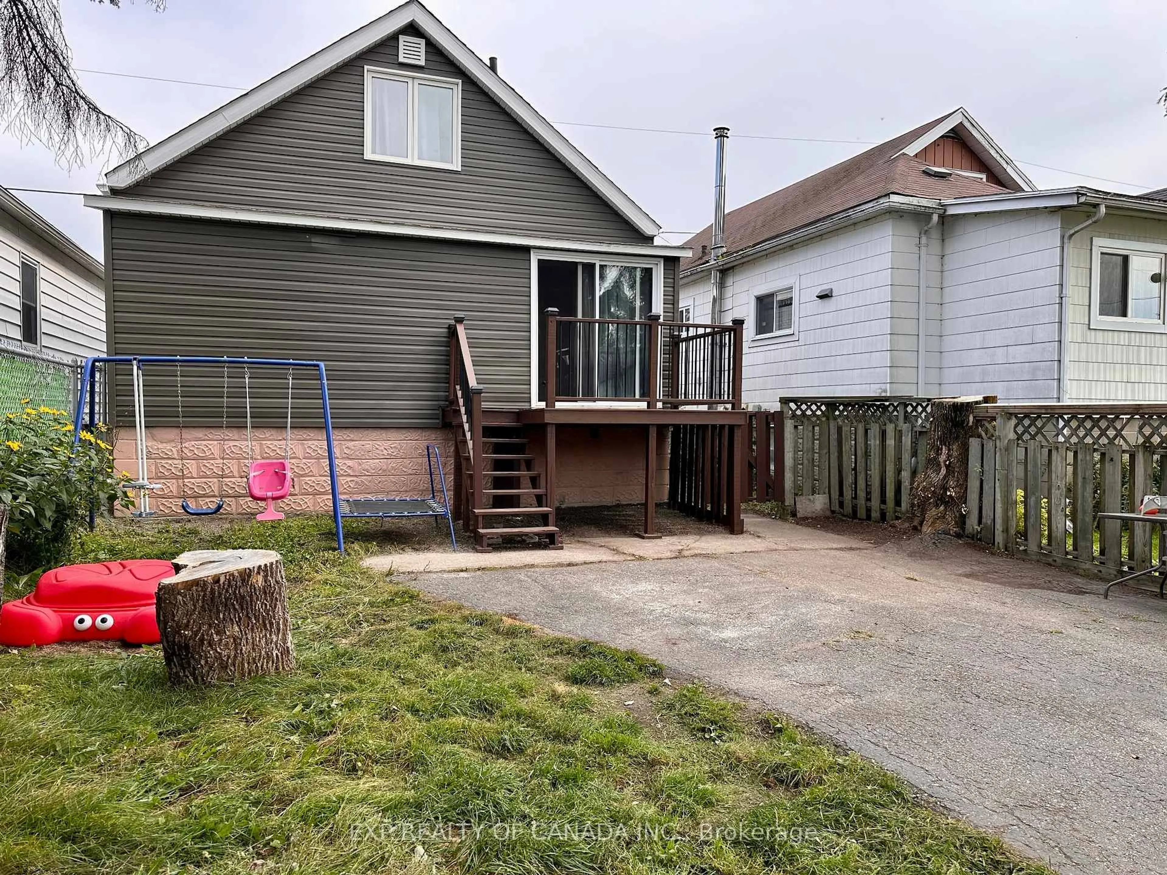A pic from outside/outdoor area/front of a property/back of a property/a pic from drone, street for 141 Elm St, Timmins Ontario P4N 6A6
