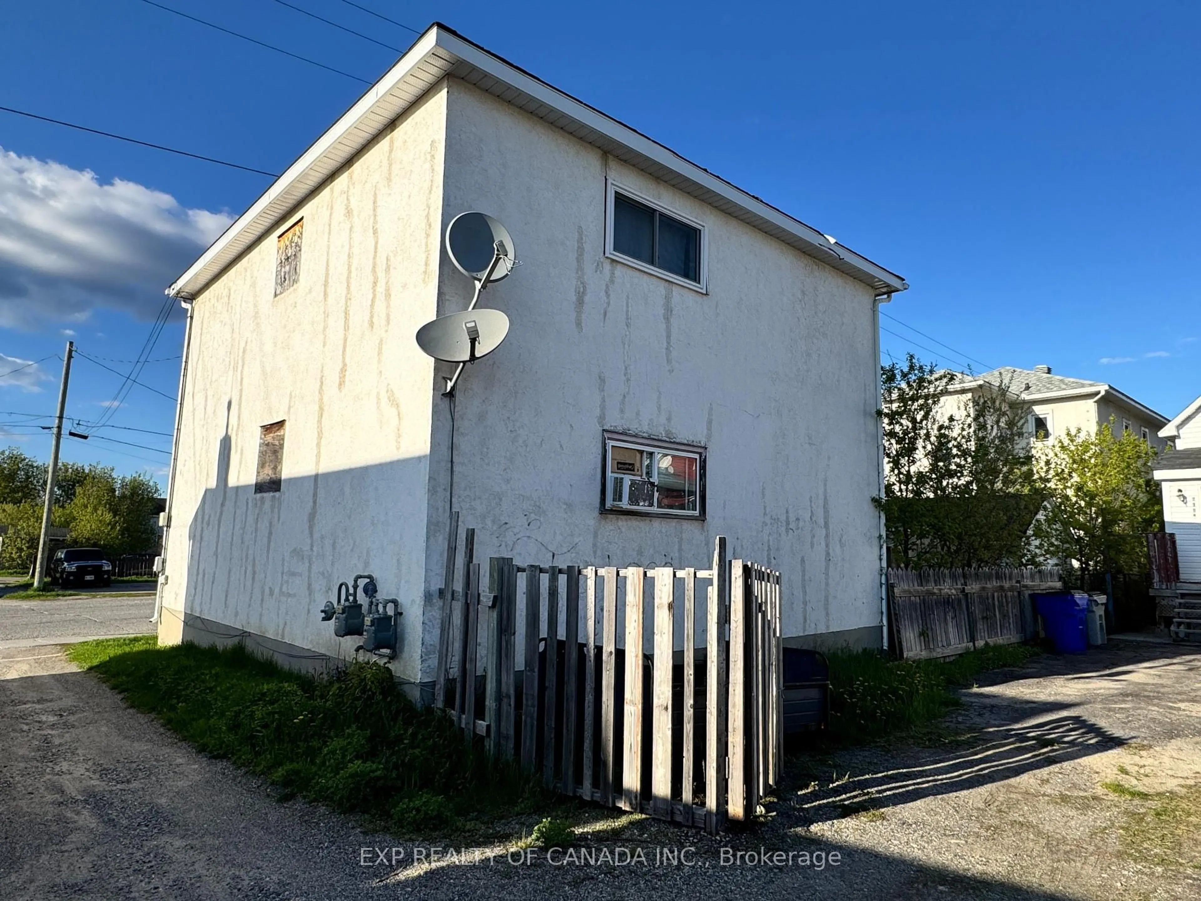 Shed for 245 Cedar St, Timmins Ontario P4N 6J5