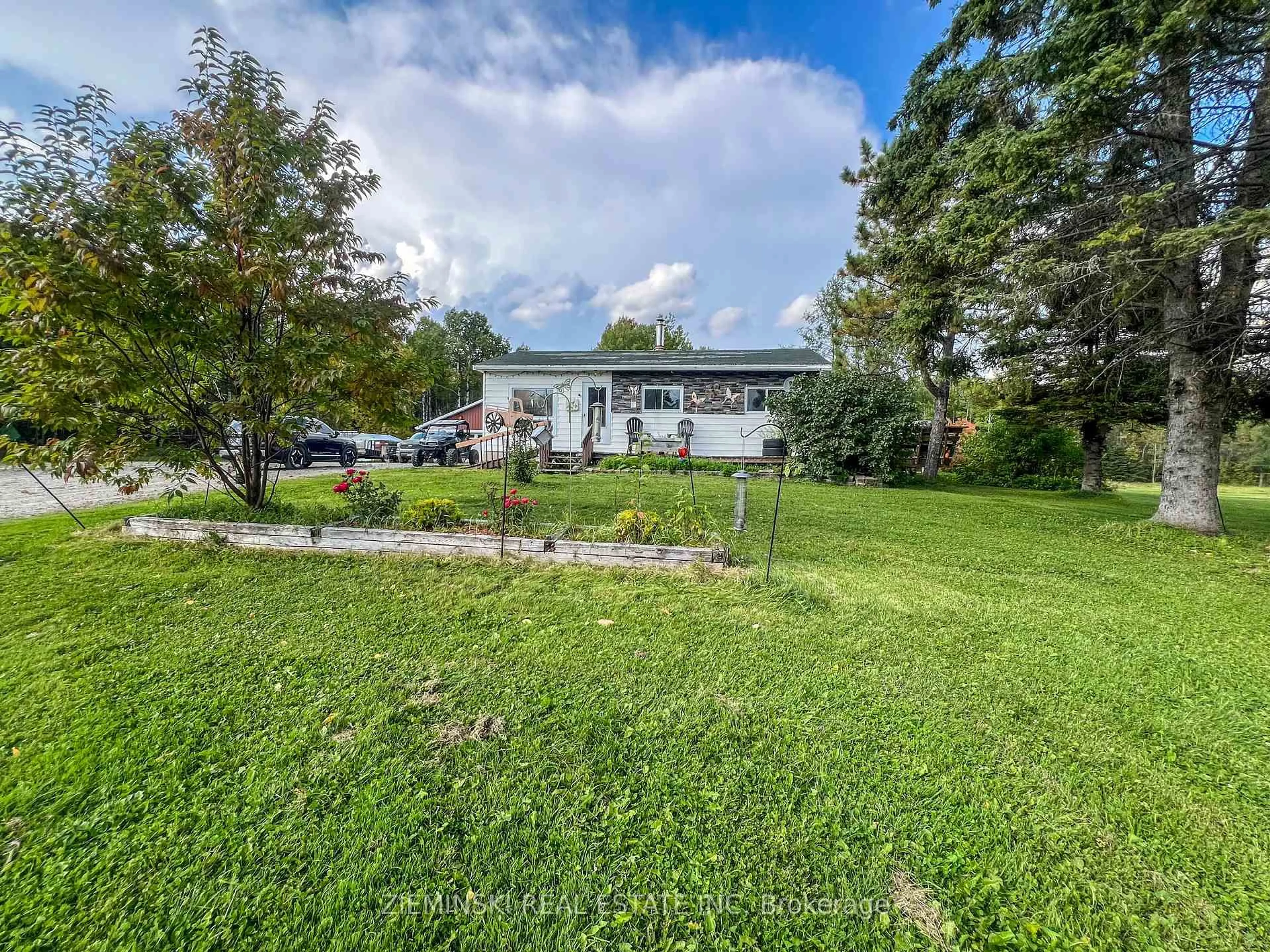 A pic from outside/outdoor area/front of a property/back of a property/a pic from drone, unknown for PT LT6&7 CON5 Fournier Township, Cochrane Ontario P0L 1C0