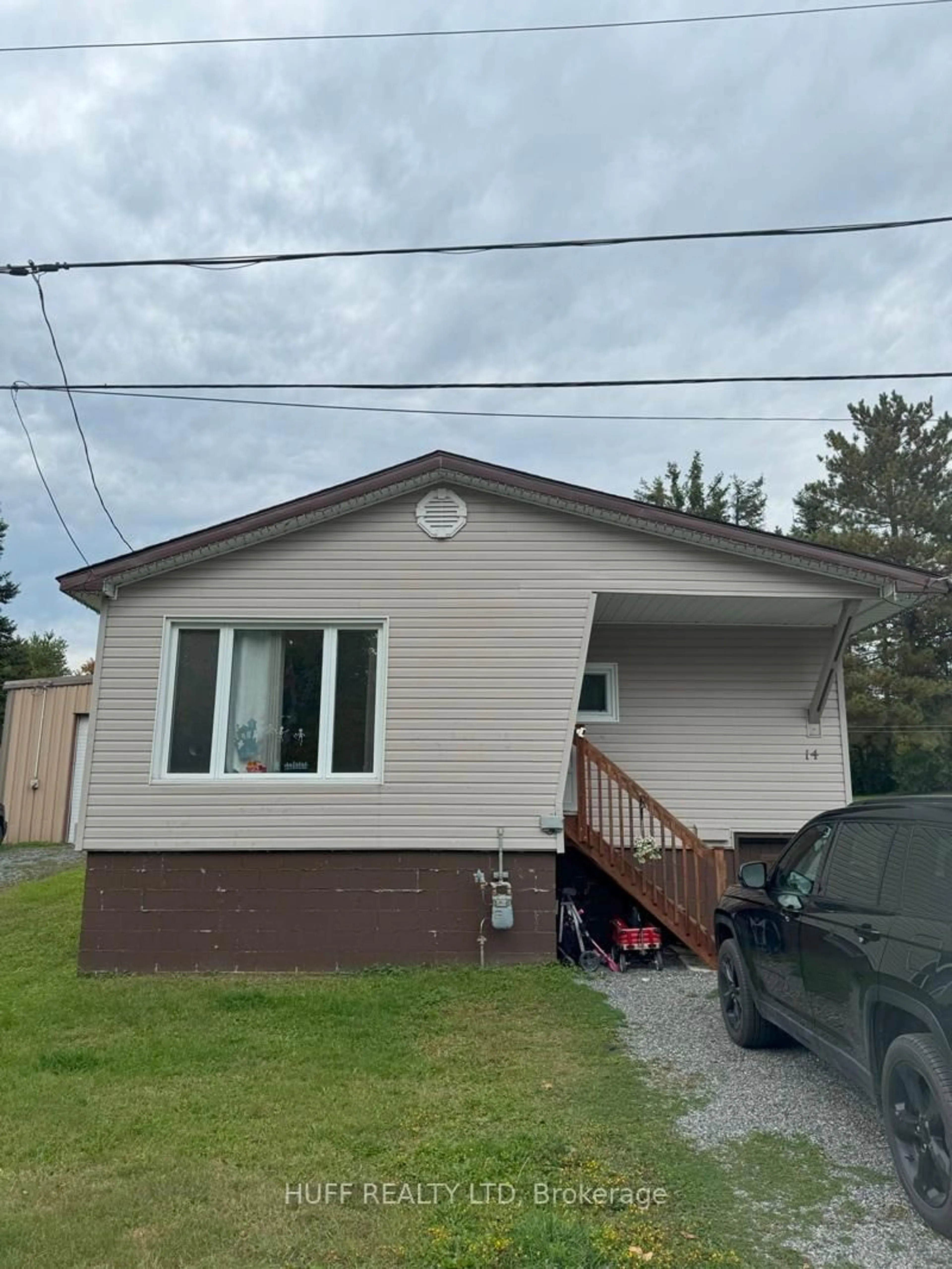 Home with vinyl exterior material, unknown for 14 Balsam Ave, Kirkland Lake Ontario P2N 1W6