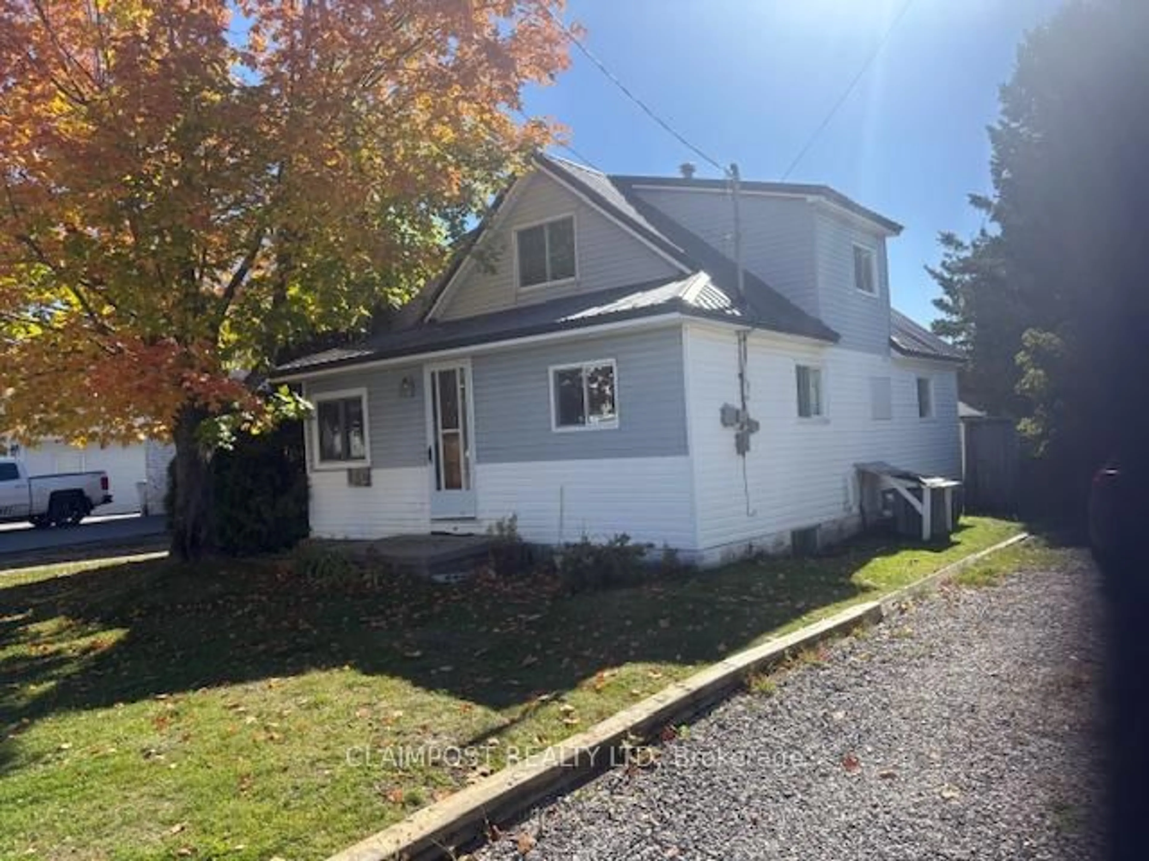 Home with vinyl exterior material, street for 143 Dome Ave, Timmins Ontario P0N 1H0