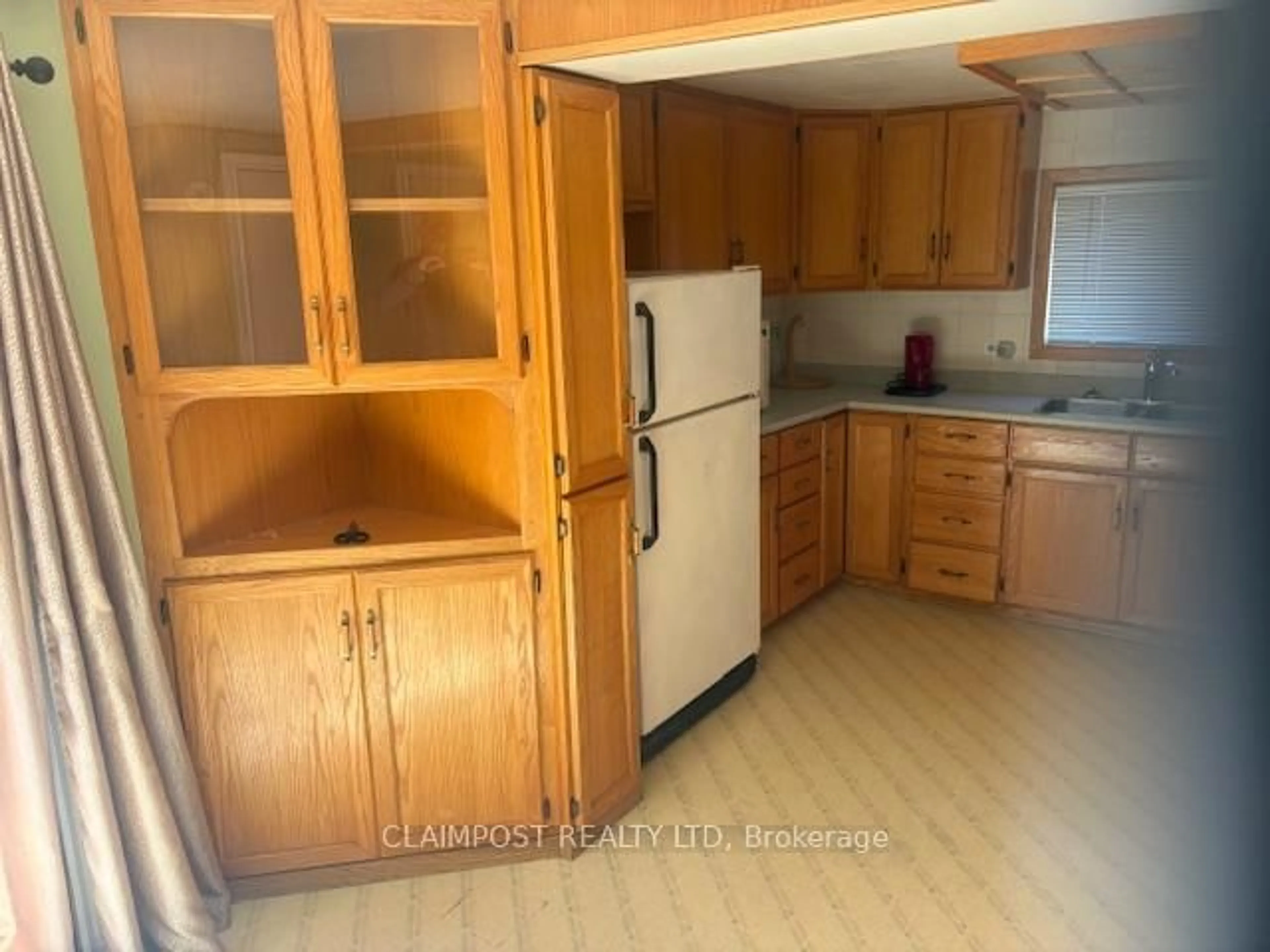 Standard kitchen, unknown for 143 Dome Ave, Timmins Ontario P0N 1H0