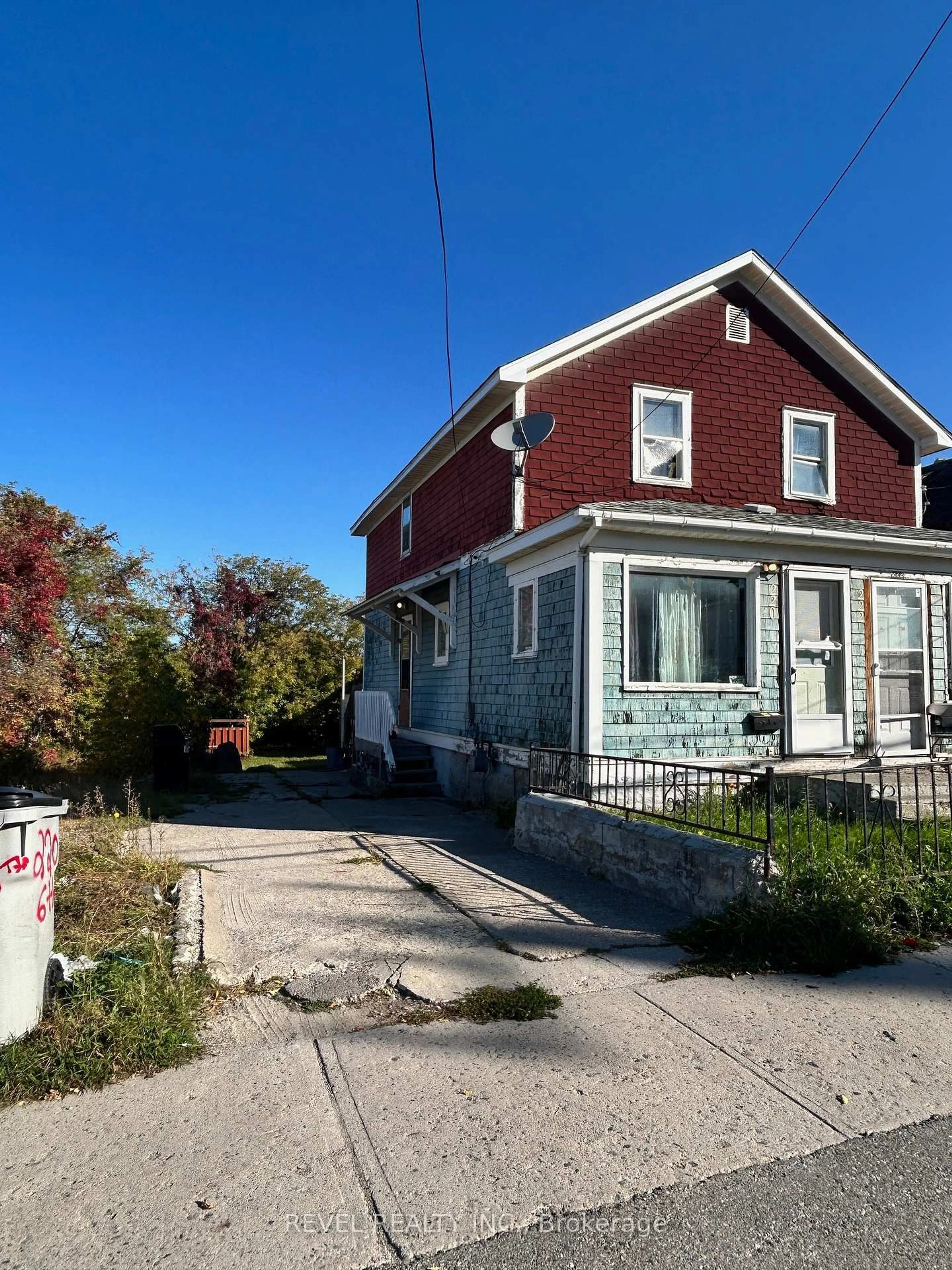 Unknown for 220-222 Sixth Ave, Timmins Ontario P4N 5M8