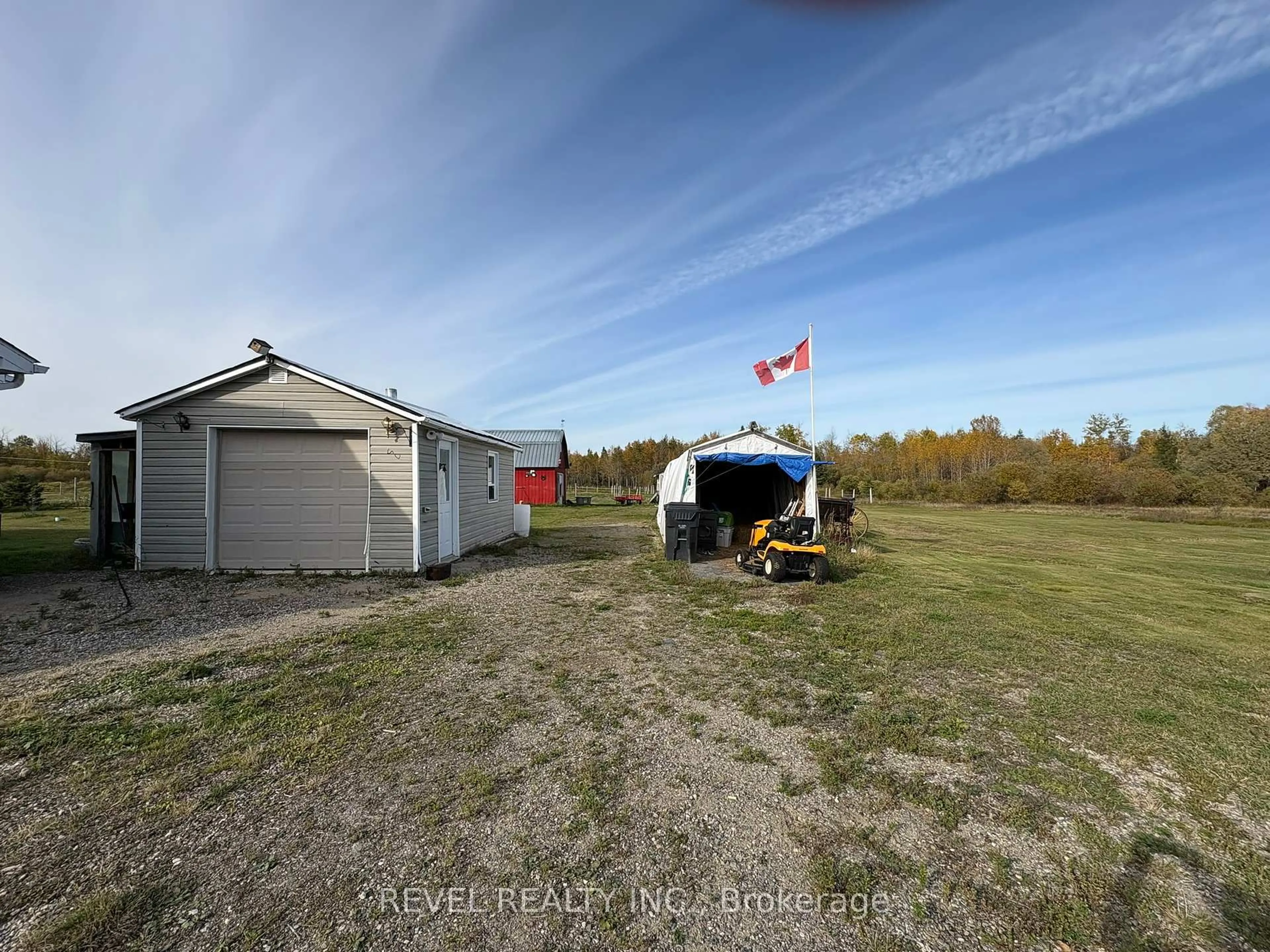 A pic from outside/outdoor area/front of a property/back of a property/a pic from drone, unknown for 92 Concession 15, Val Rita Concession, Kapuskasing Ontario P0L 2G0