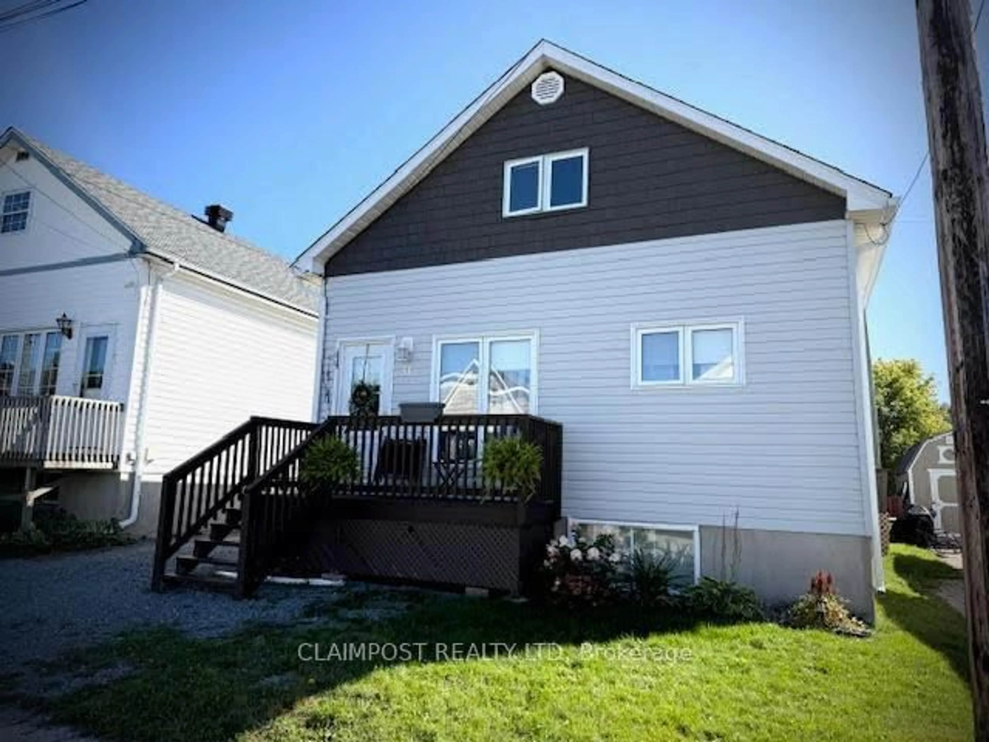 Home with vinyl exterior material, unknown for 31 Laurier Ave, Timmins Ontario P4N 4G7