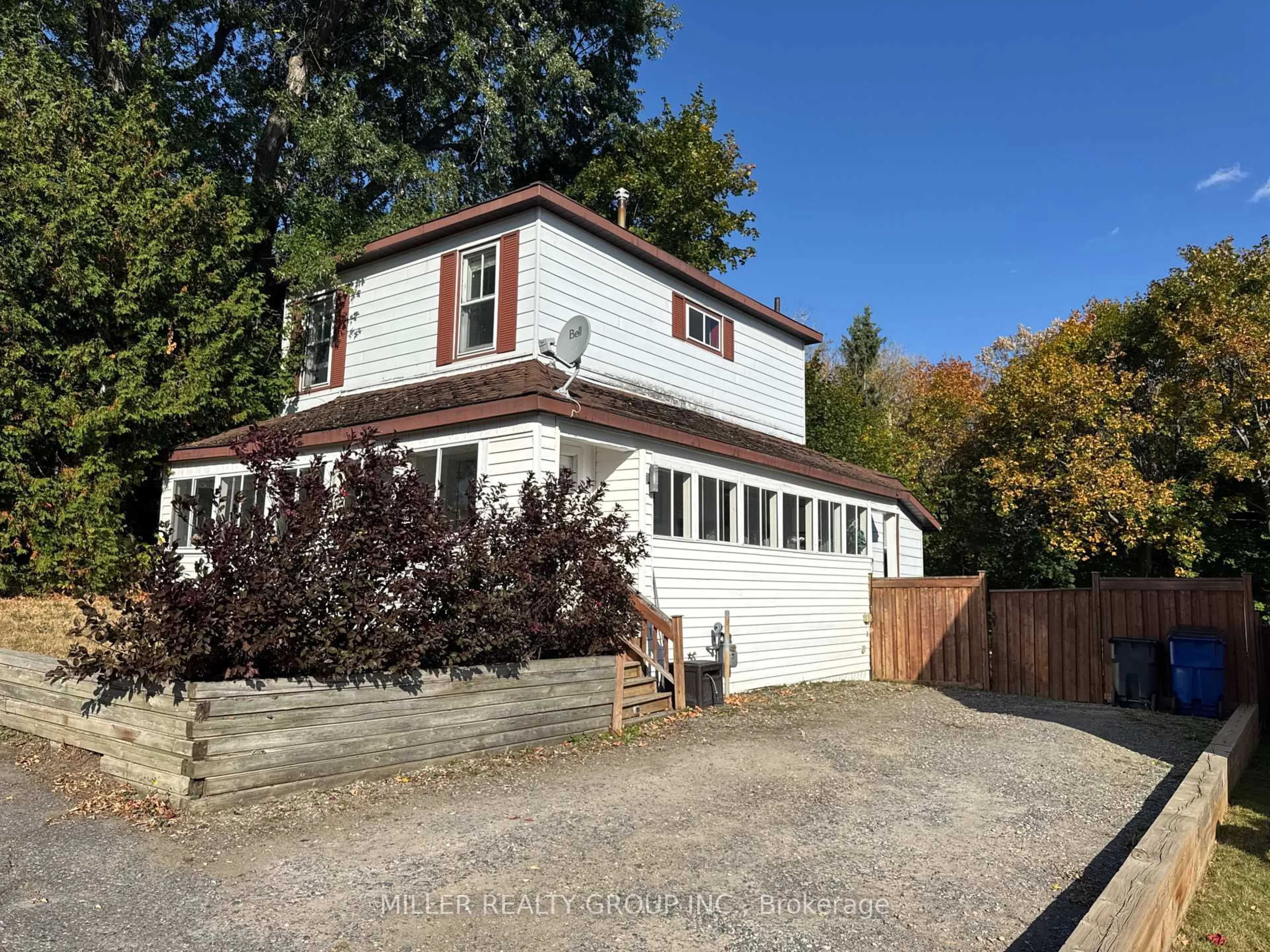 Home with vinyl exterior material, street for 439 Browning St, Temiskaming Shores Ontario P0J 1K0