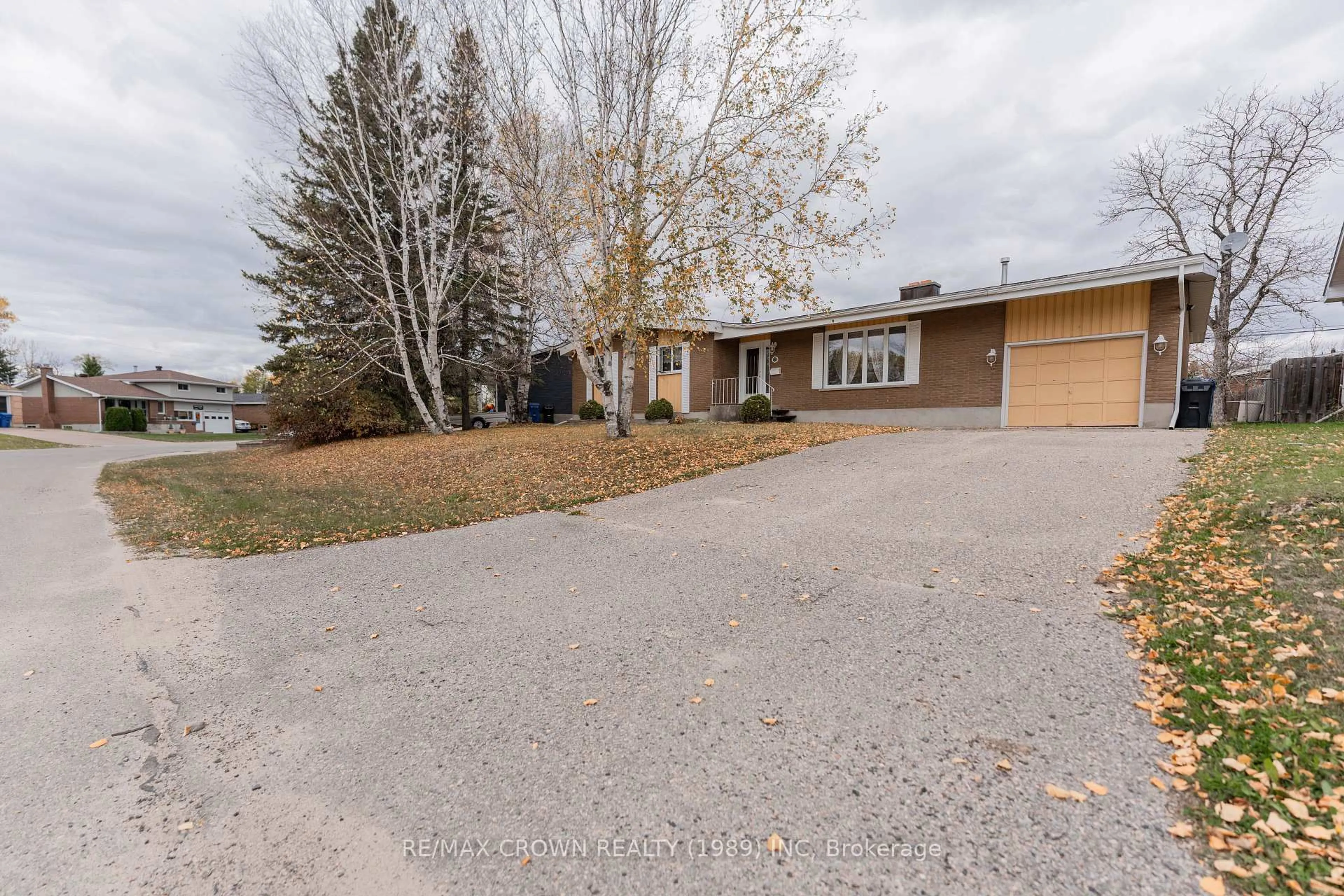A pic from outside/outdoor area/front of a property/back of a property/a pic from drone, street for 13 Kimberly Dr, Kapuskasing Ontario P5N 1L4