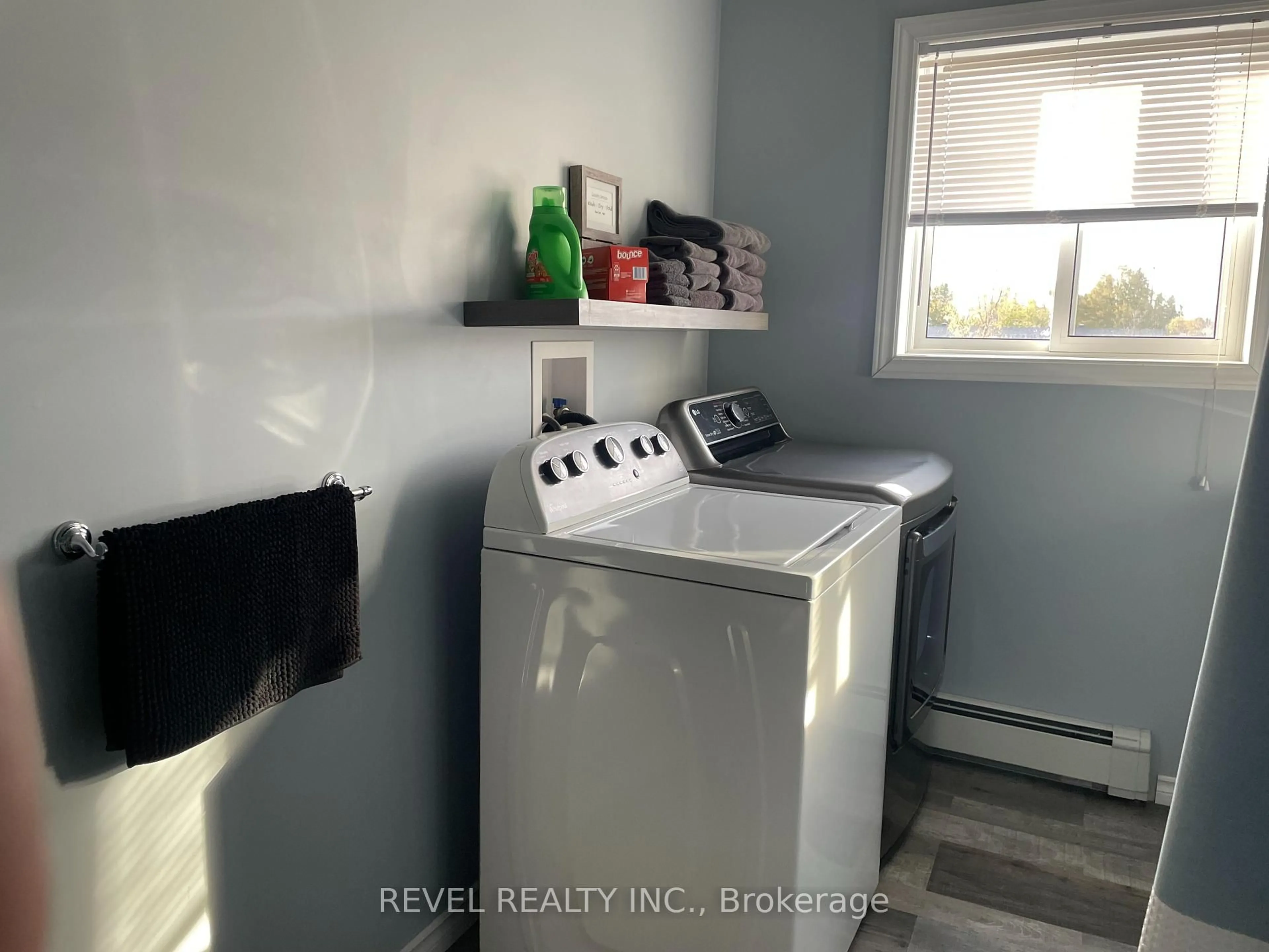 Laundry room for 383 Elm St, Timmins Ontario P4N 1X6