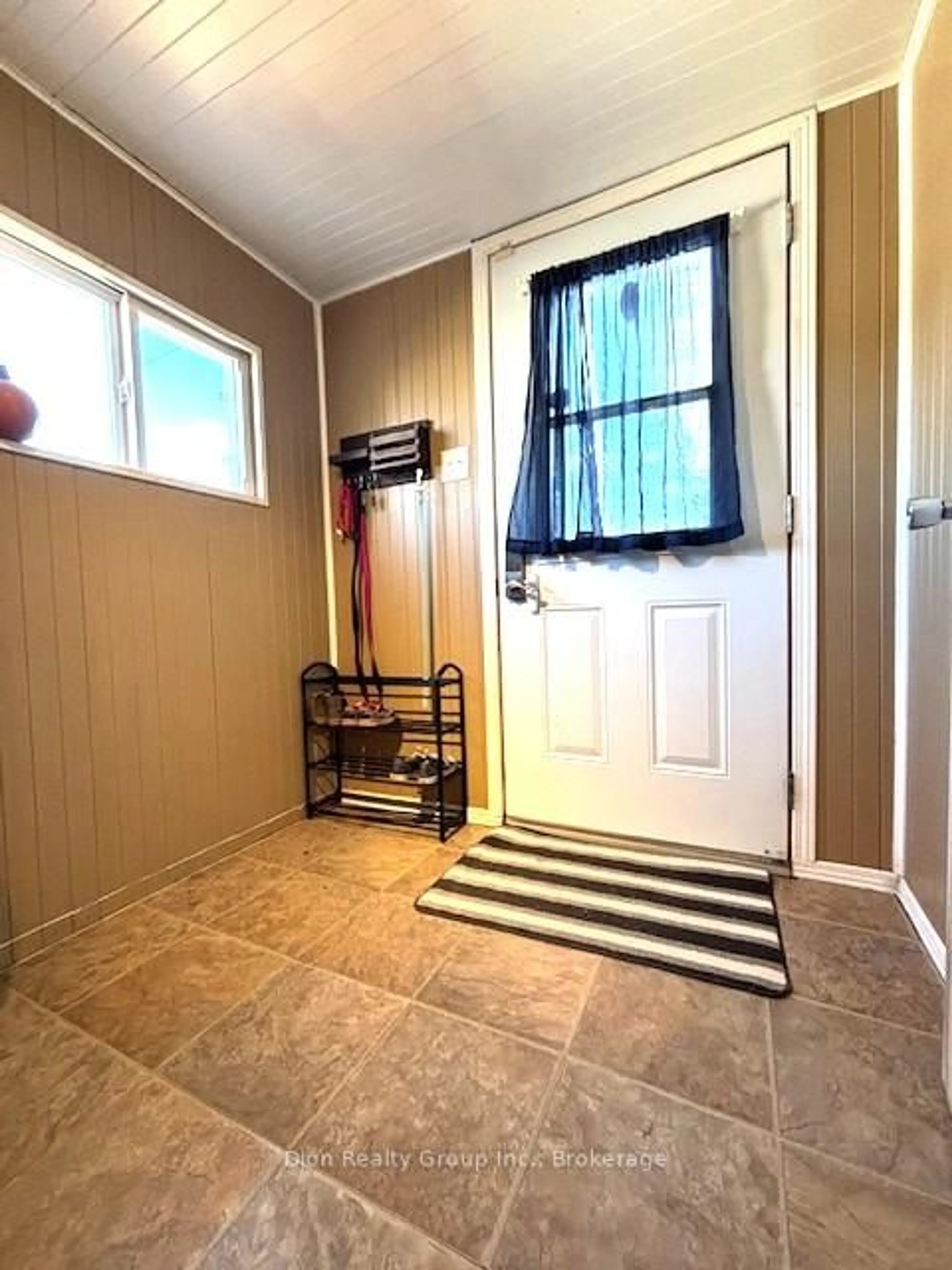 Indoor entryway for 22A Rowan Ave, Kirkland Lake Ontario P2N 2N8