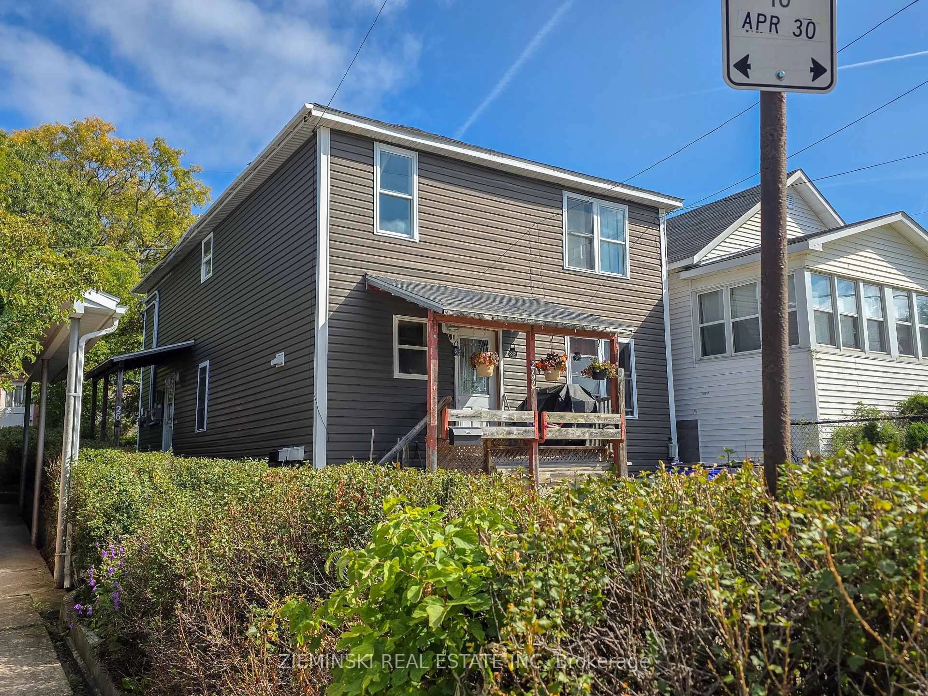 Home with vinyl exterior material, street for 262 - 264 Tamarack St, Timmins Ontario P4N 6R2
