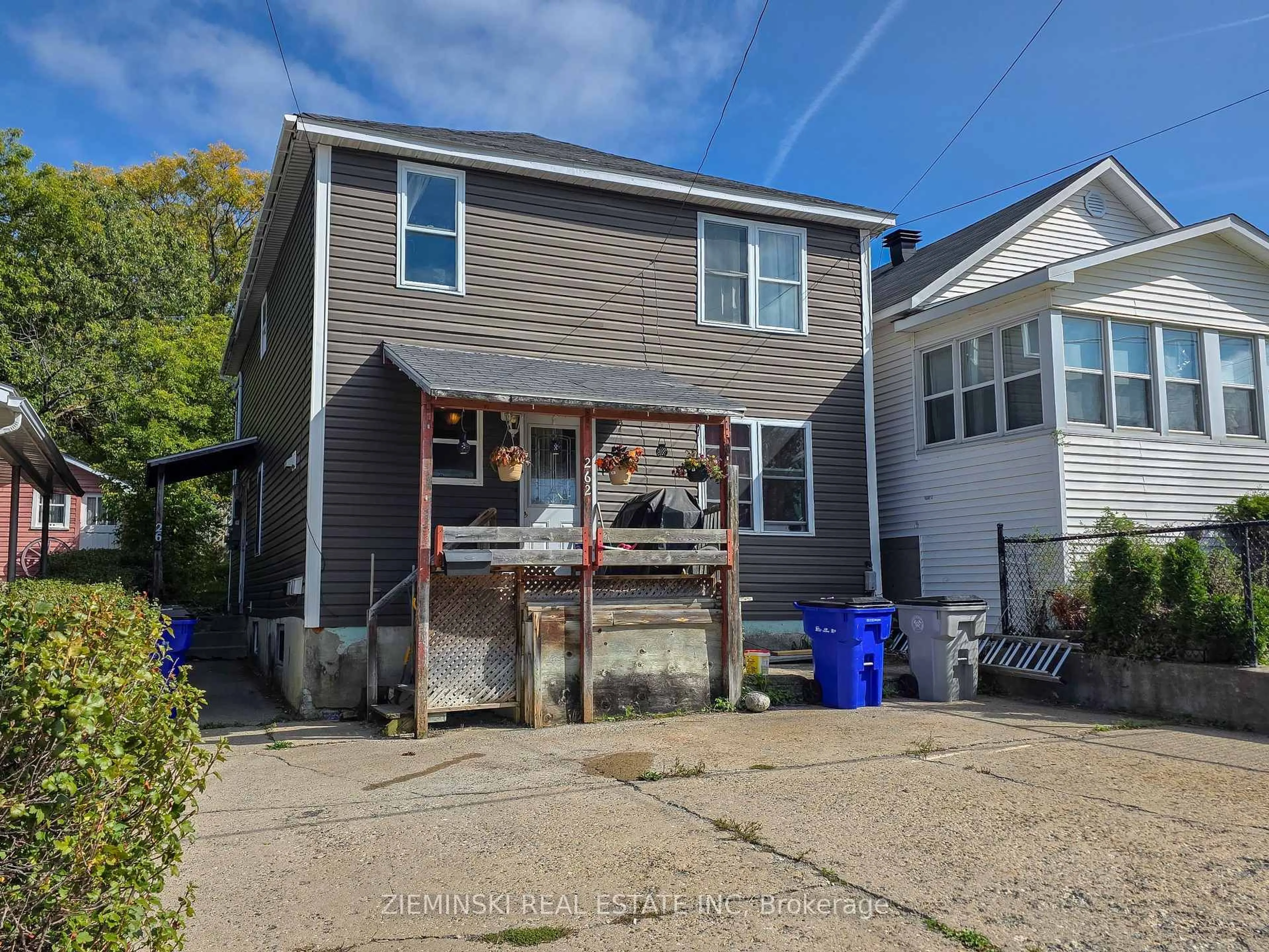 Home with vinyl exterior material, street for 262 - 264 Tamarack St, Timmins Ontario P4N 6R2