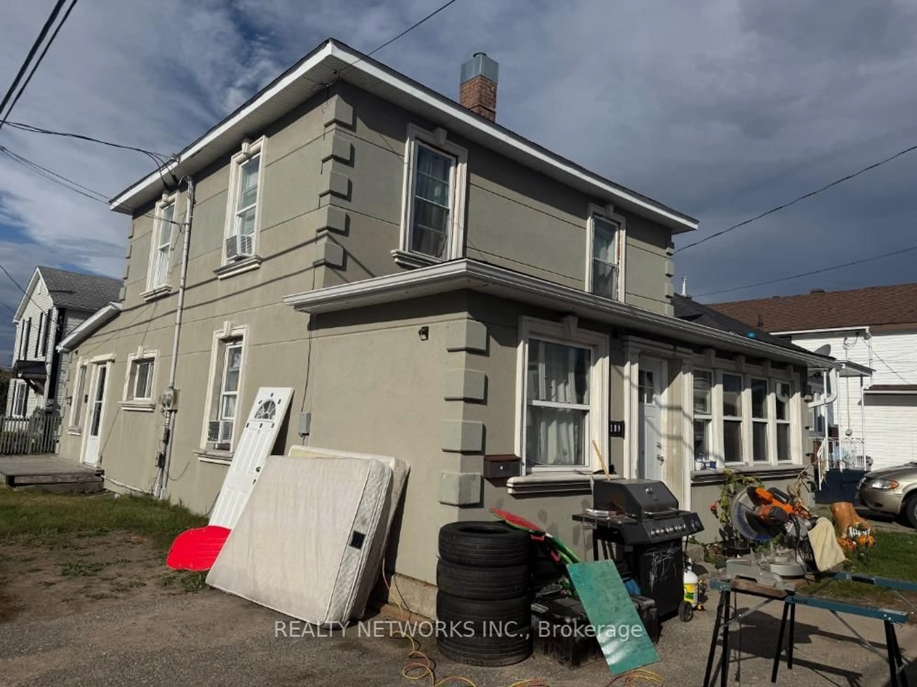 A pic from outside/outdoor area/front of a property/back of a property/a pic from drone, building for 189 Balsam St, Timmins Ontario P4N 2E1
