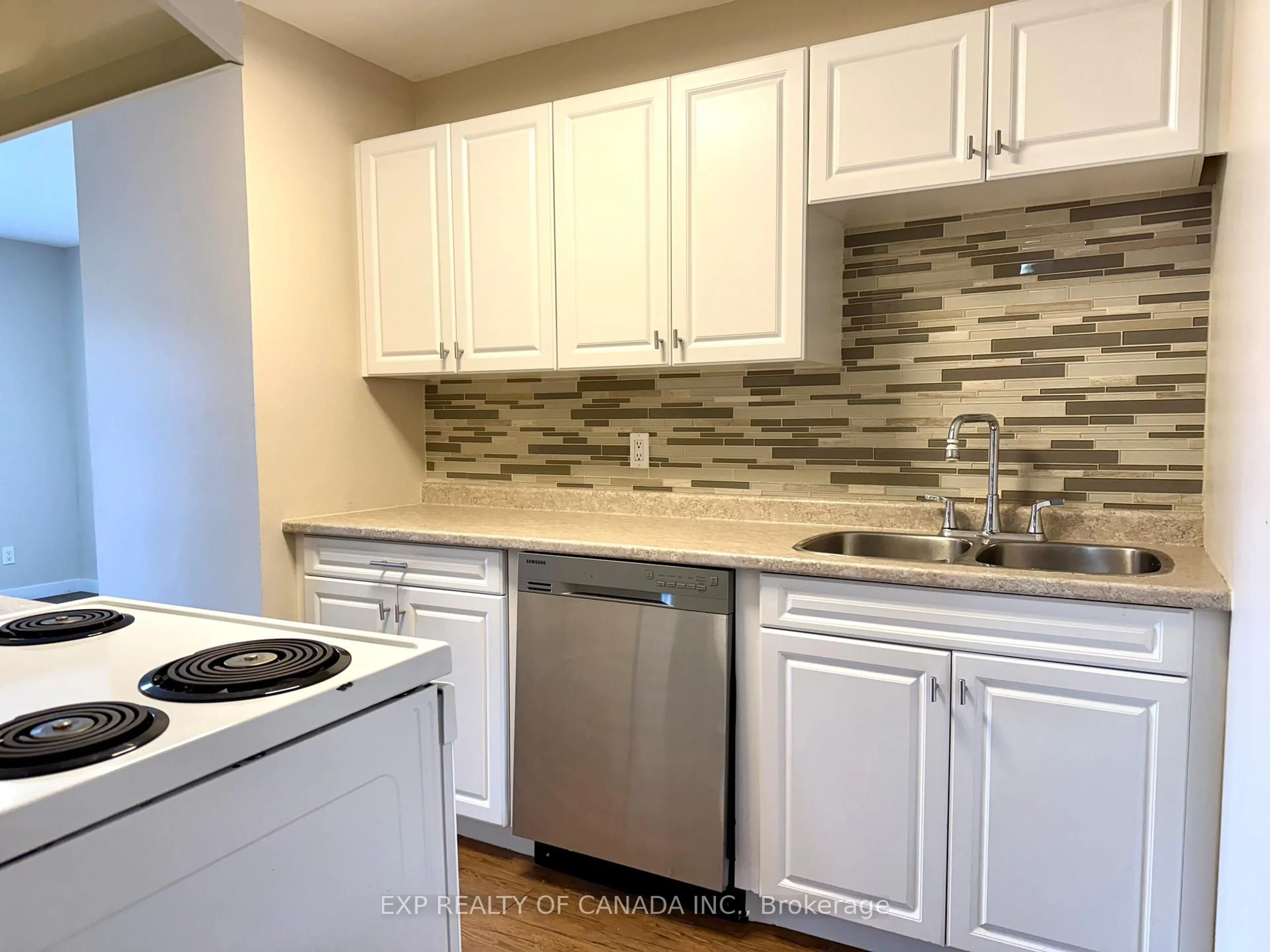 Standard kitchen, unknown for 549 Spooner Dr, Timmins Ontario P4N 4R6