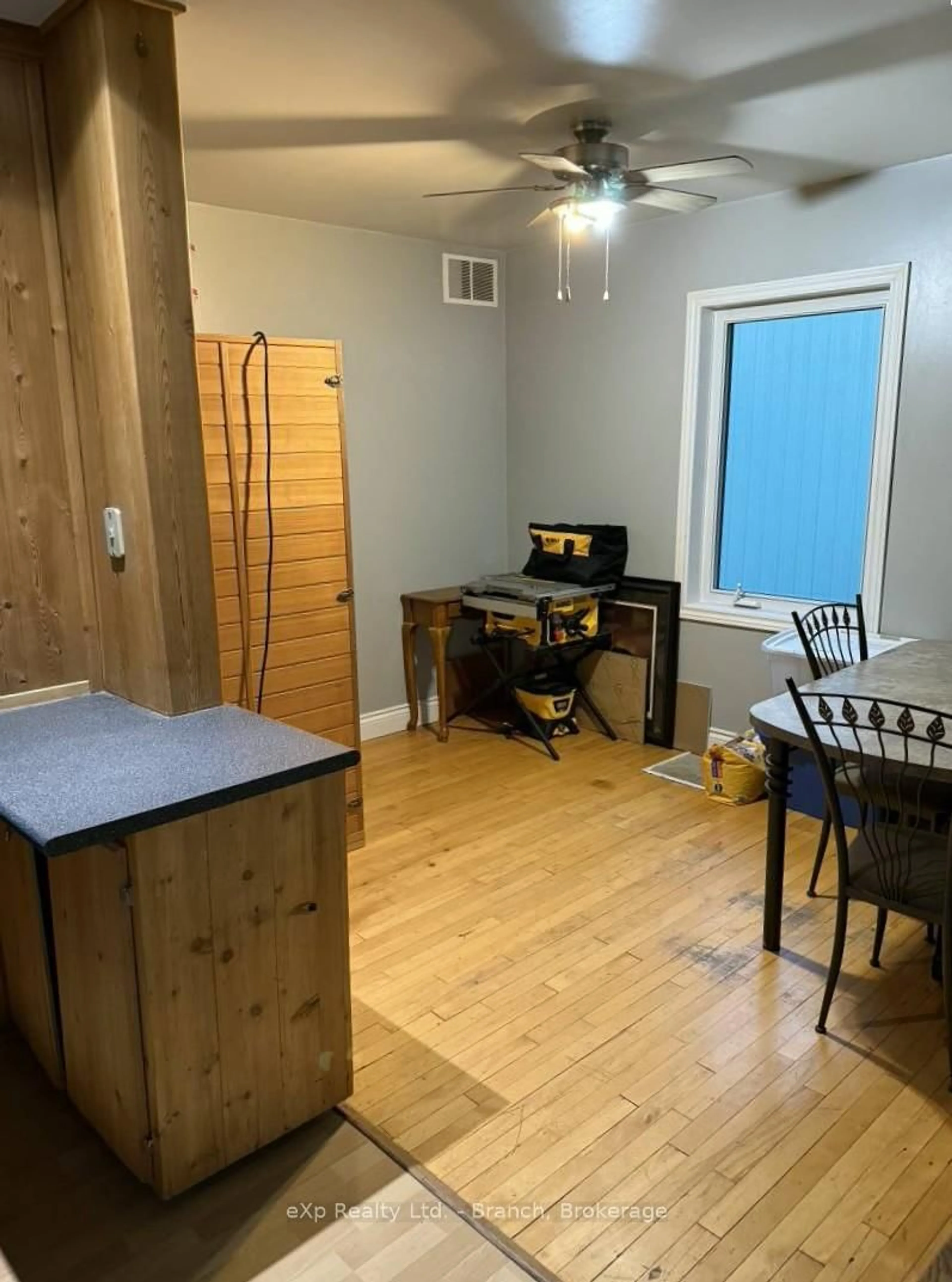 A pic of a room for 120 Circle Pl, Iroquois Falls Ontario P0K 1E0