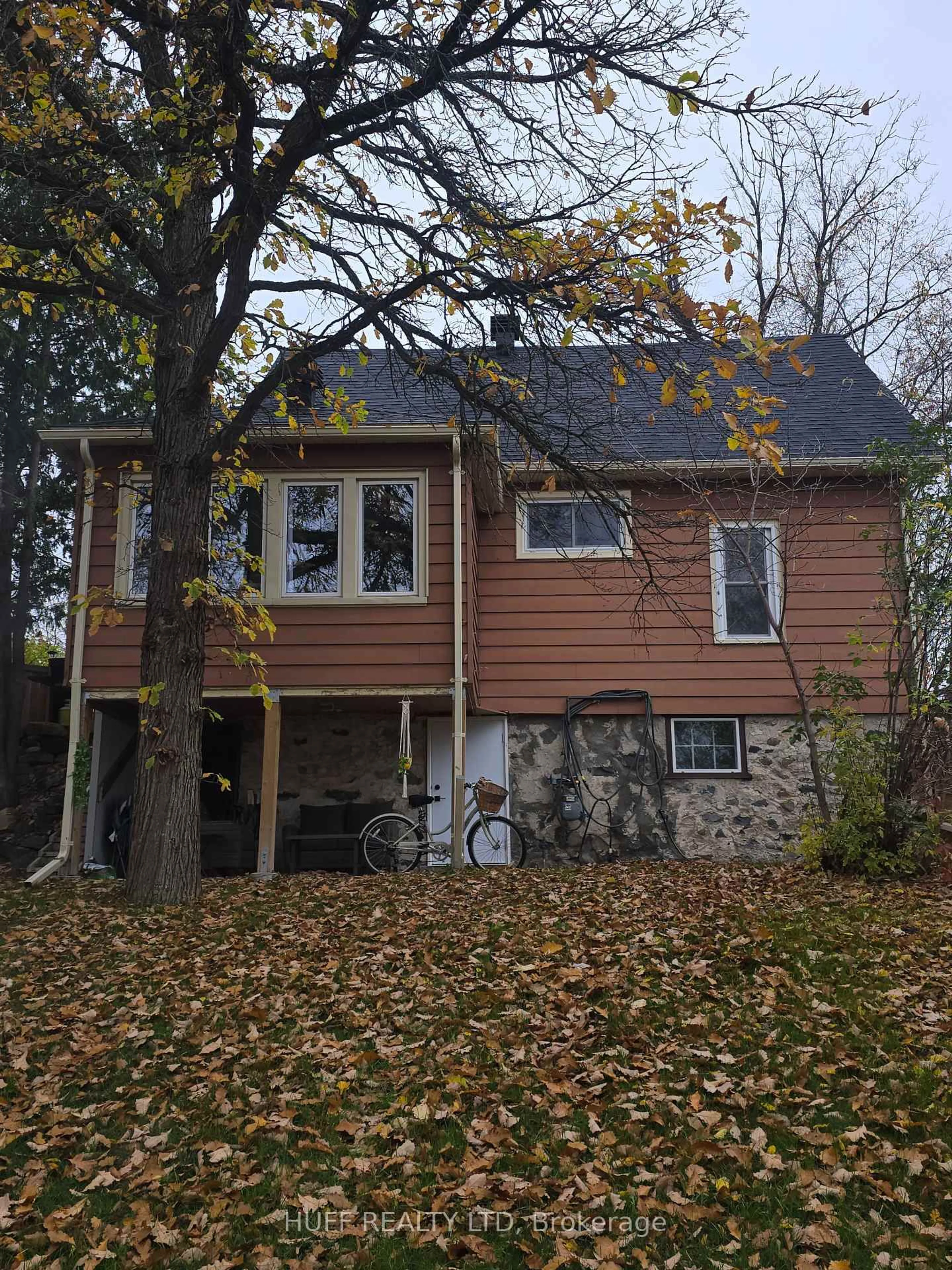 Home with vinyl exterior material, unknown for 95 Dymond Cres, Temiskaming Shores Ontario P0J 1P0
