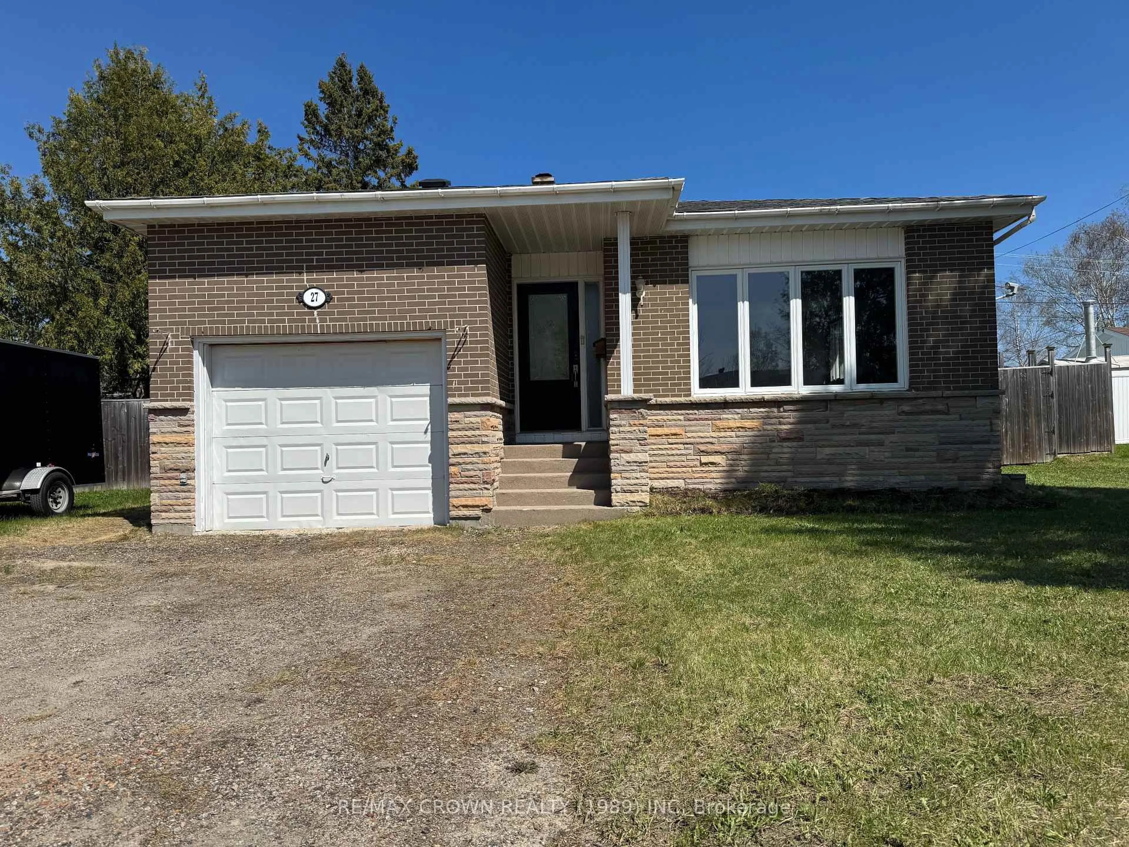 Home with brick exterior material, street for 27 Ottawa St, Kapuskasing Ontario P5N 1Y6