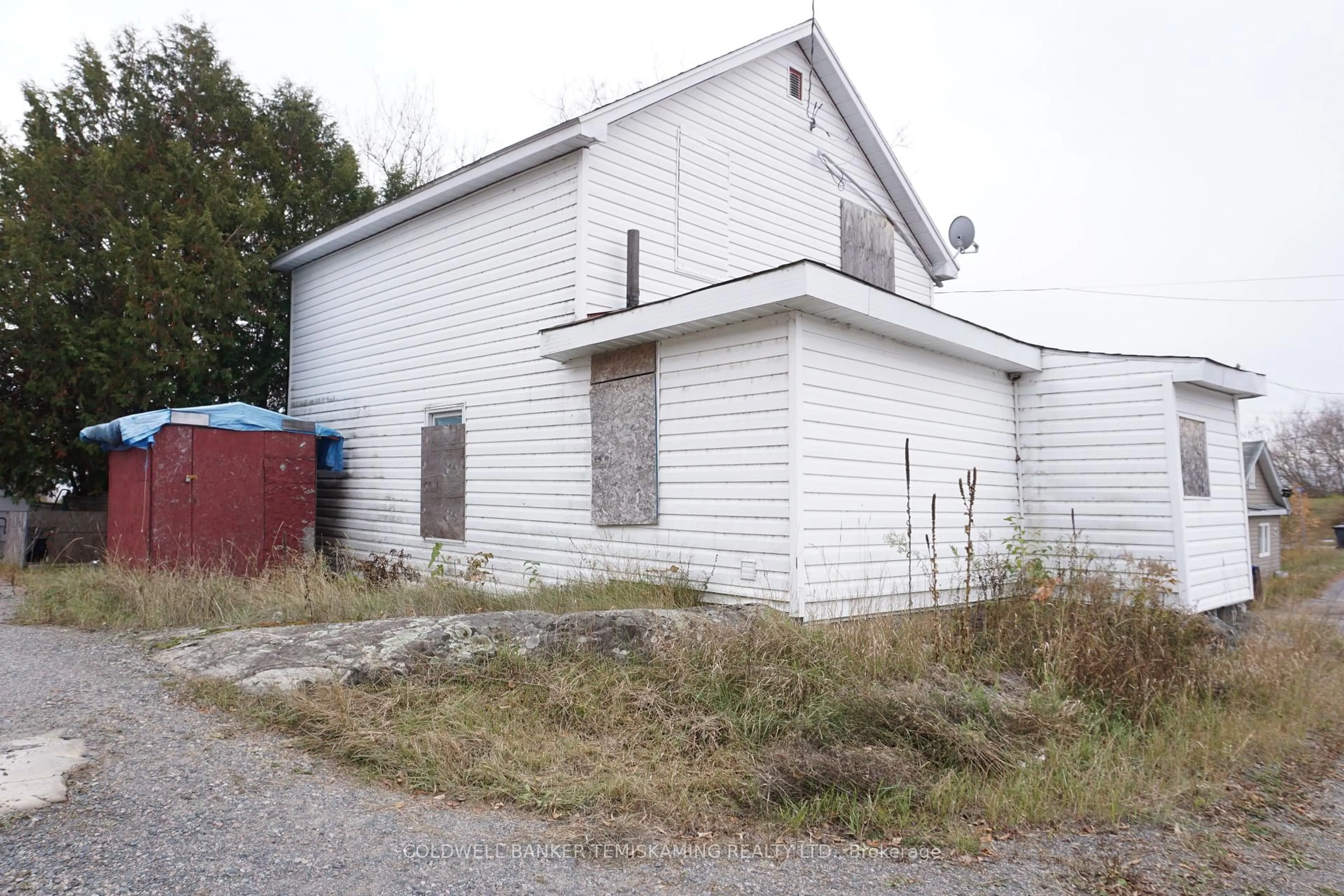 Shed for 105 Jamieson St, Cobalt Ontario P0J 1C0