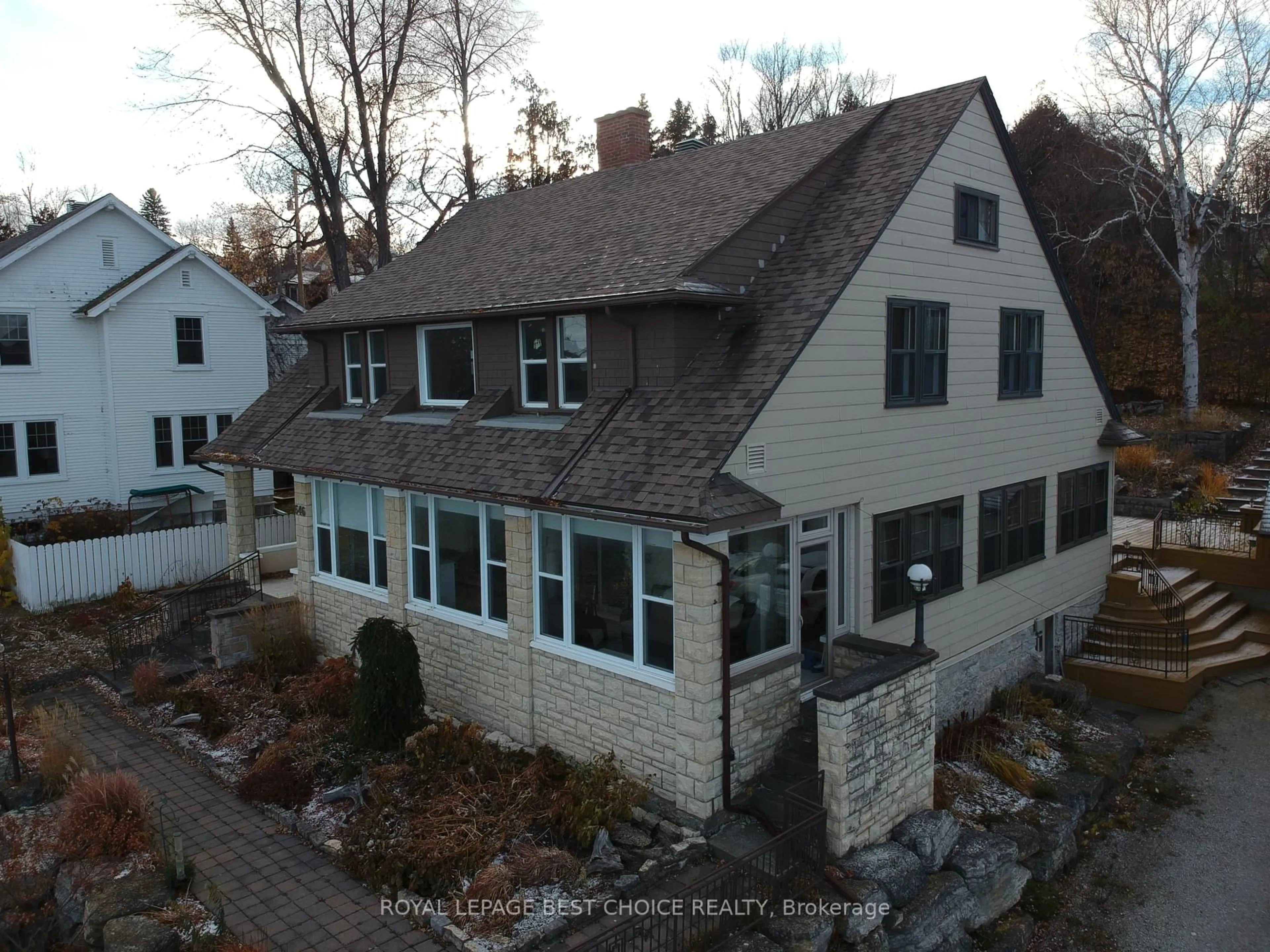 A pic from outside/outdoor area/front of a property/back of a property/a pic from drone, street for 646 Lakeshore Rd, Temiskaming Shores Ontario P0J 1K0