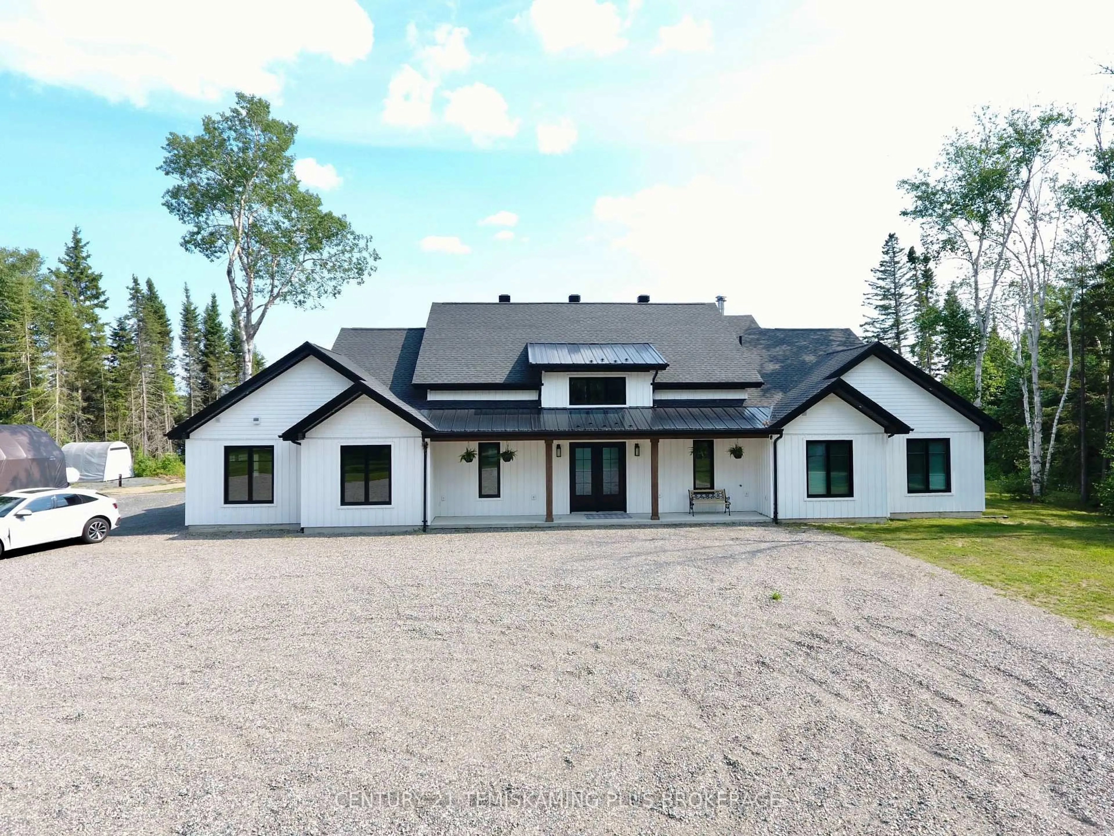 Home with vinyl exterior material, unknown for 8178 Pike Lake Rd, Hudson Ontario P0J 1P0