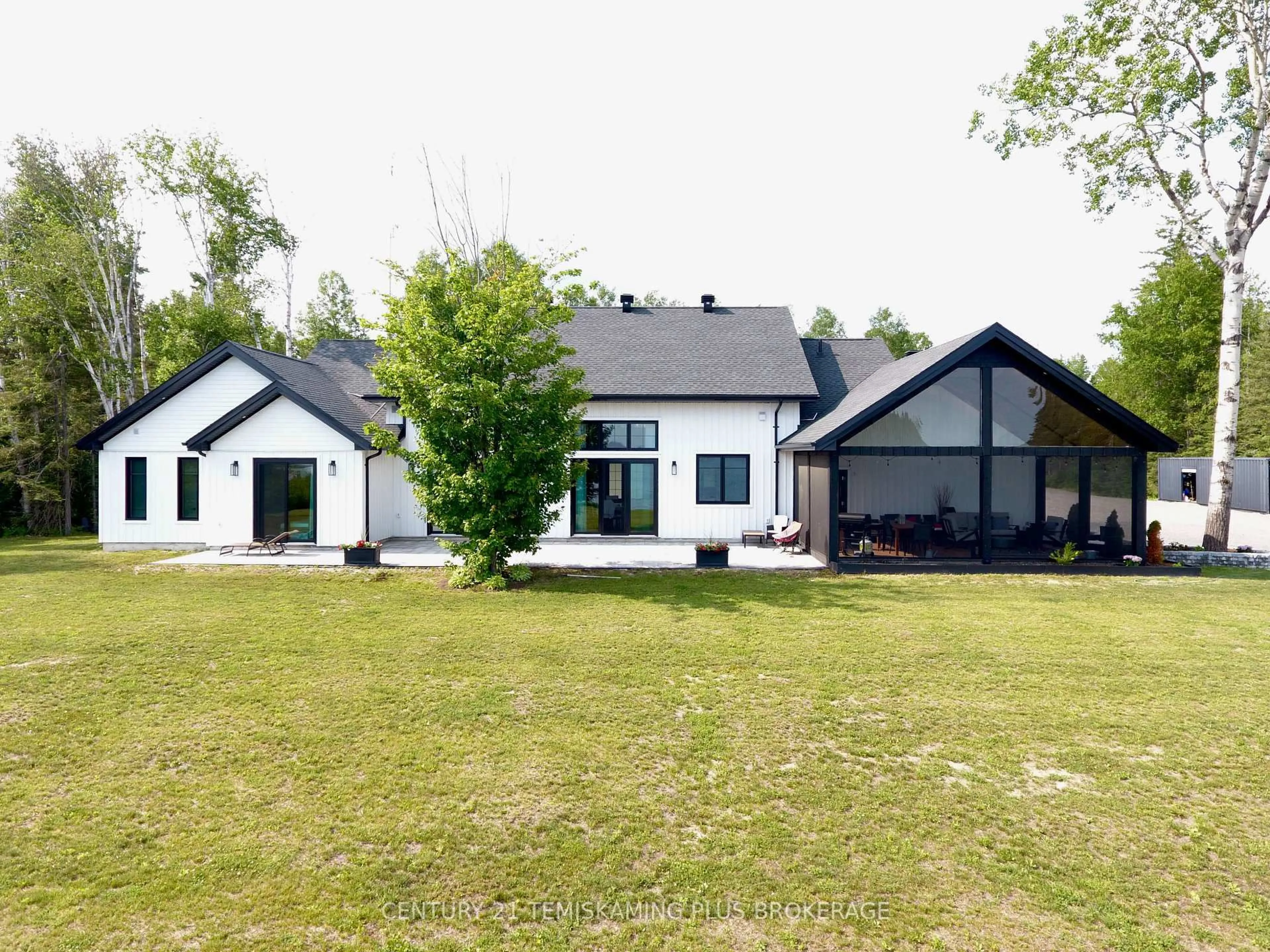 A pic from outside/outdoor area/front of a property/back of a property/a pic from drone, unknown for 8178 Pike Lake Rd, Hudson Ontario P0J 1P0