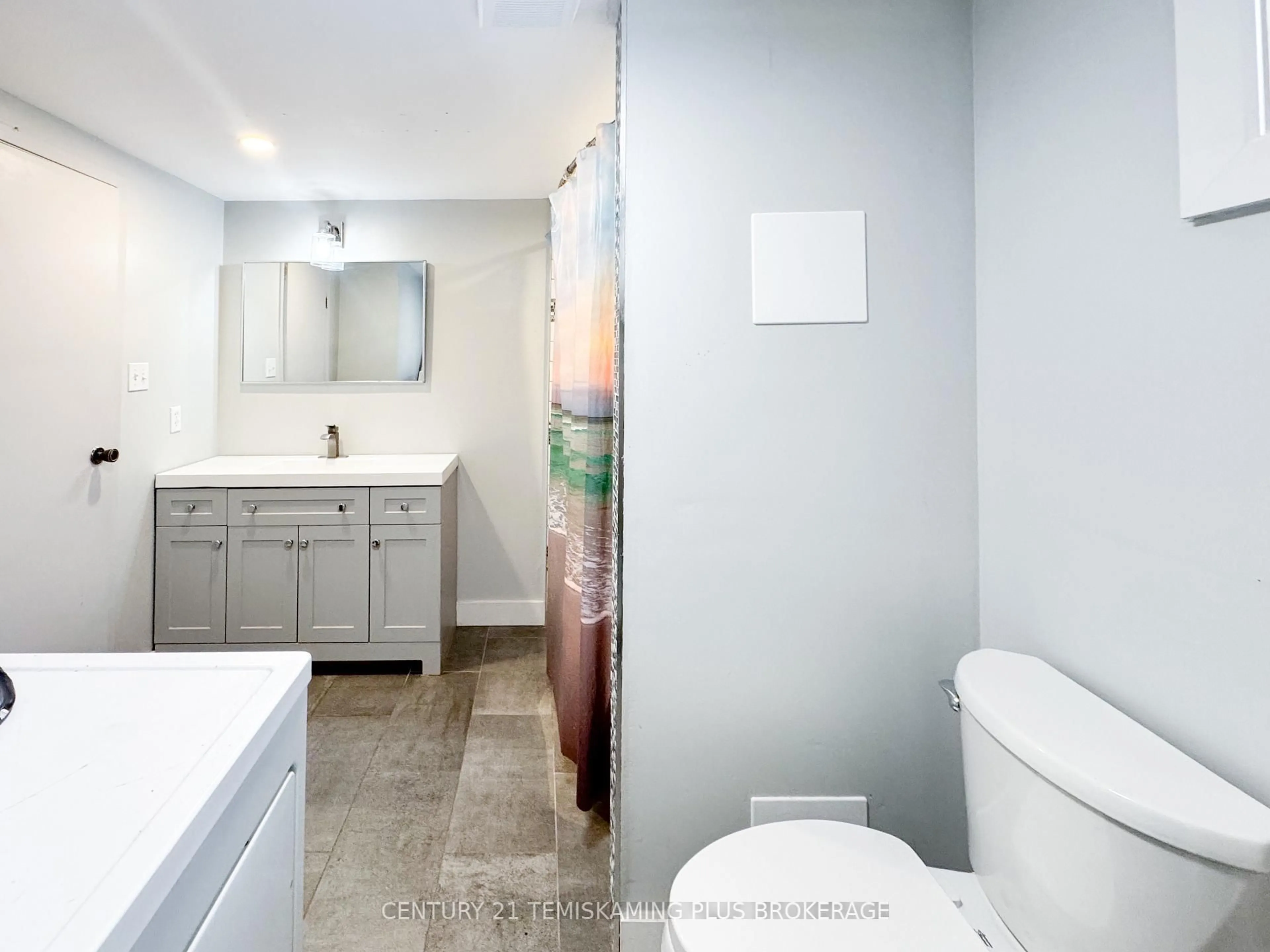 Contemporary bathroom, ceramic/tile floor for 83 Sixth Ave, Englehart Ontario P0J 1H0