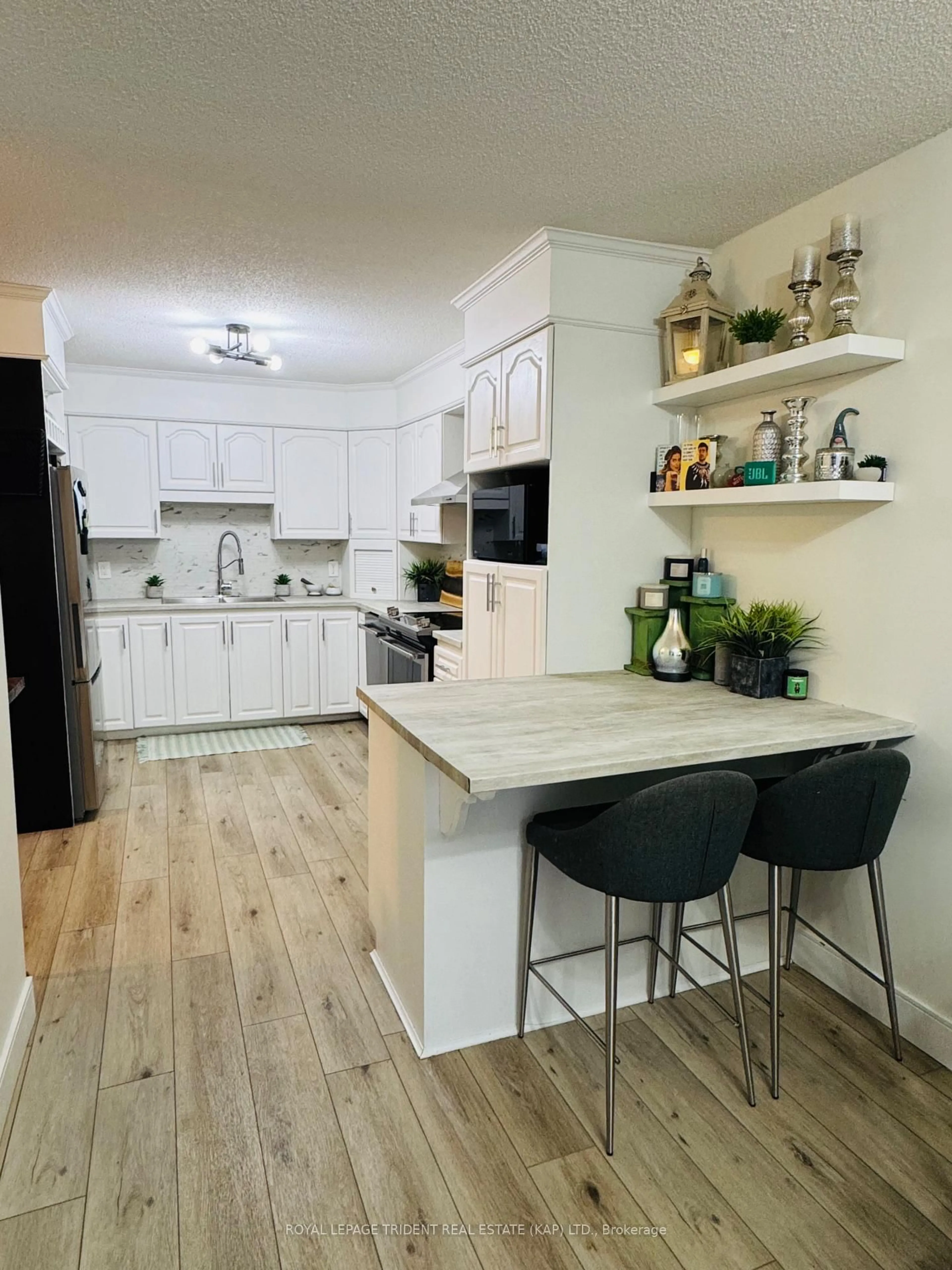 Open concept kitchen, unknown for 14 Borden Ave, Kapuskasing Ontario P5N 3A5