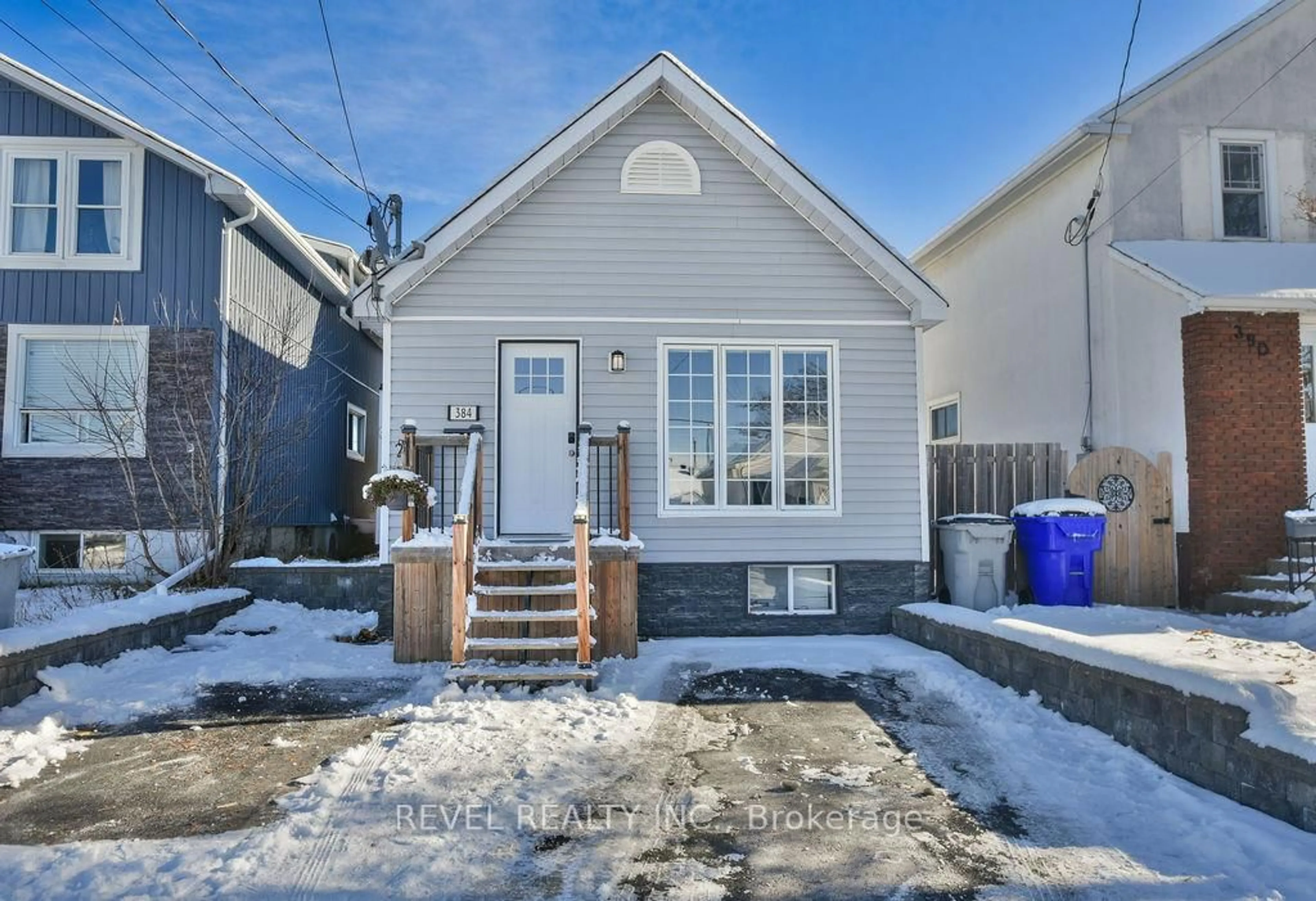 Unknown for 384 Maple St, Timmins Ontario P4N 1Z8