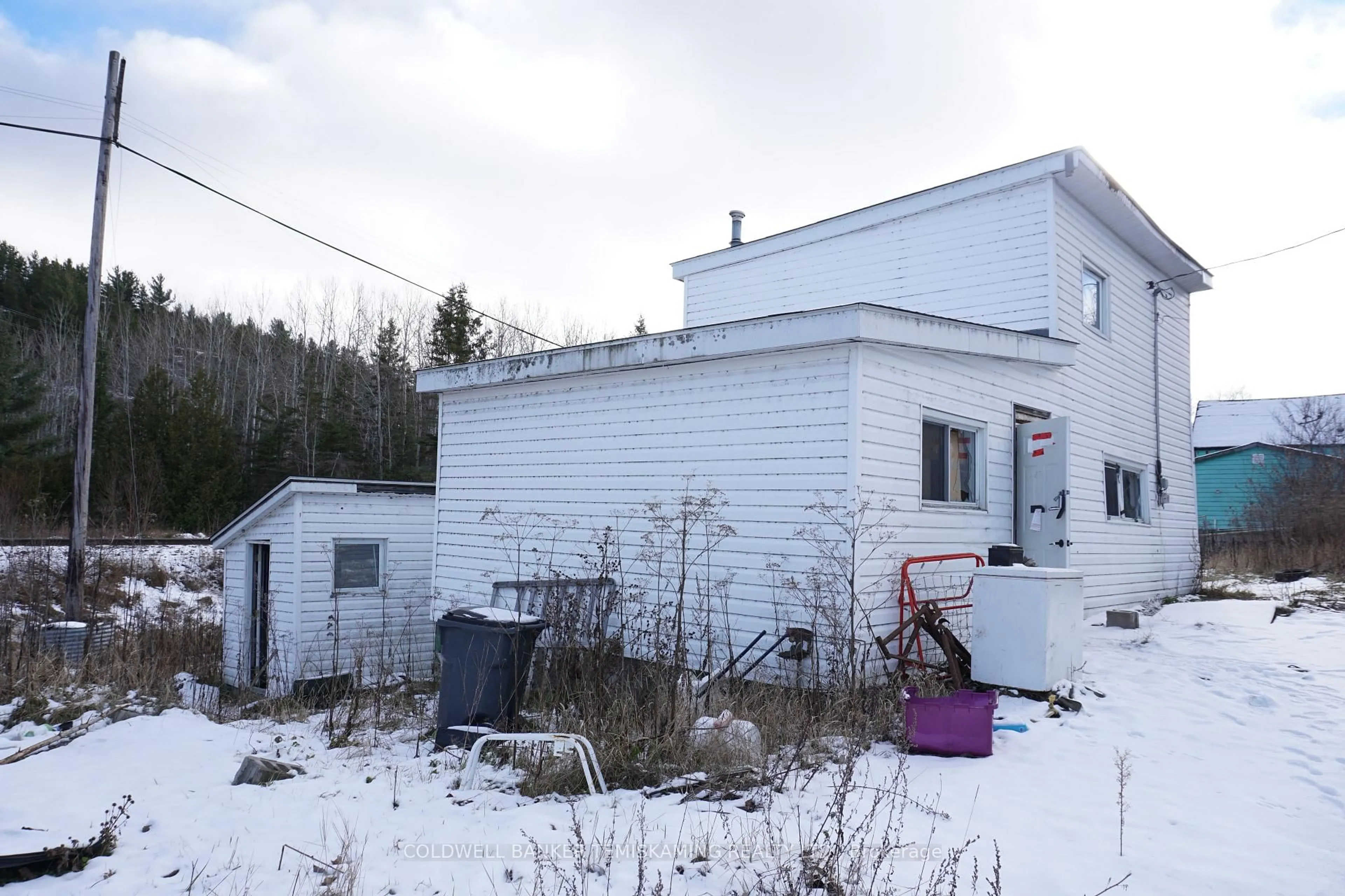 Shed for 29 First St, Cobalt Ontario P0J 1C0