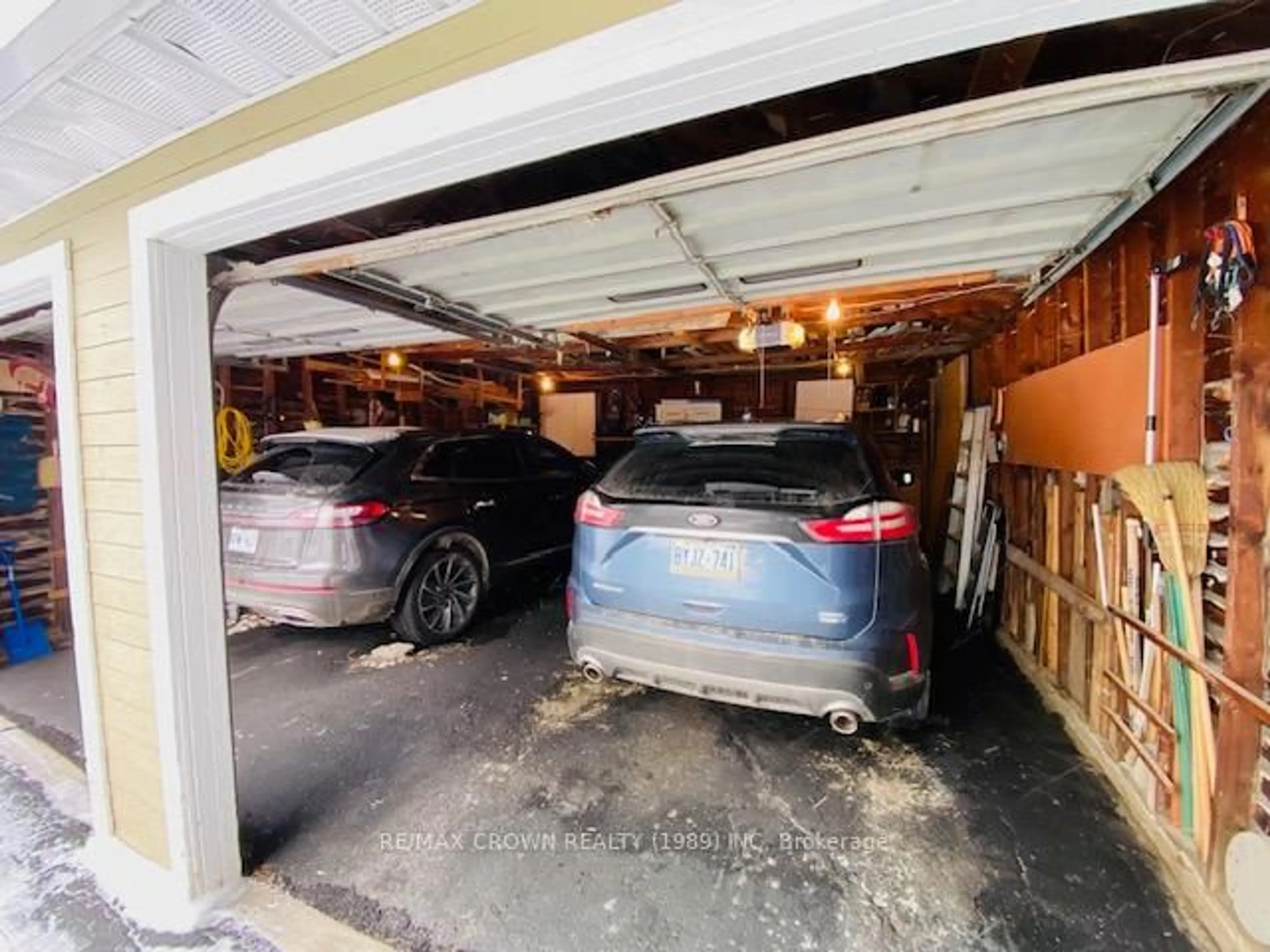 Indoor garage for 64 Byng Ave, Kapuskasing Ontario P5N 1W8