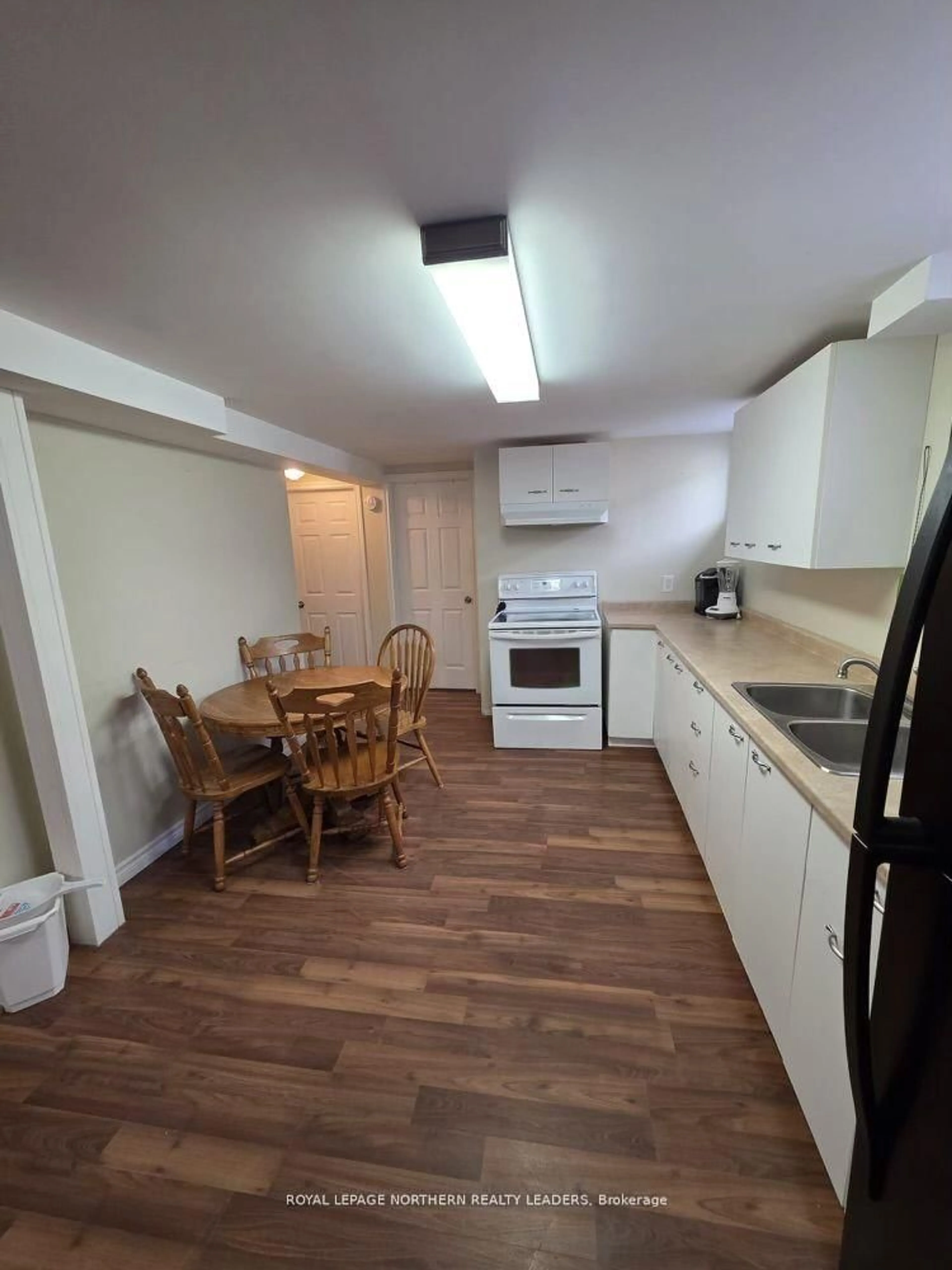 Standard kitchen, unknown for 891 Denise St, Timmins Ontario P4P 1A7