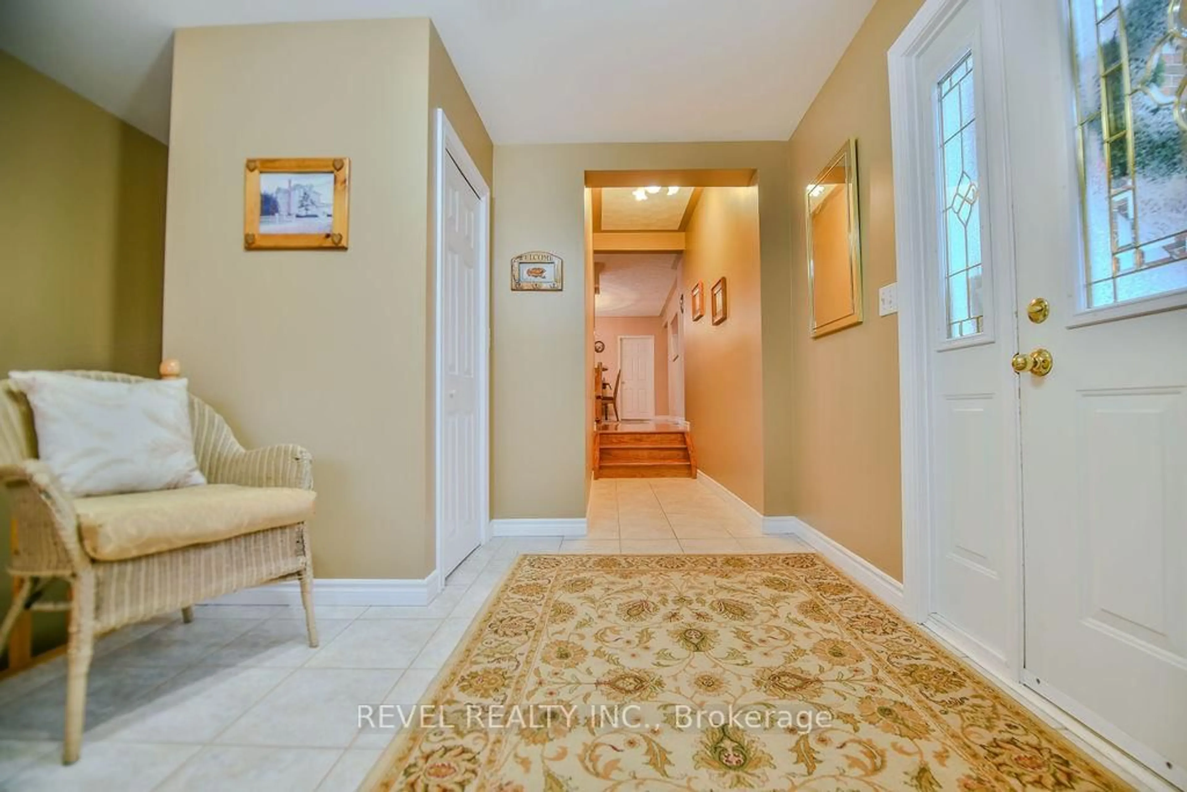 Indoor entryway for 388 Ross Ave, Timmins Ontario P4N 5X3