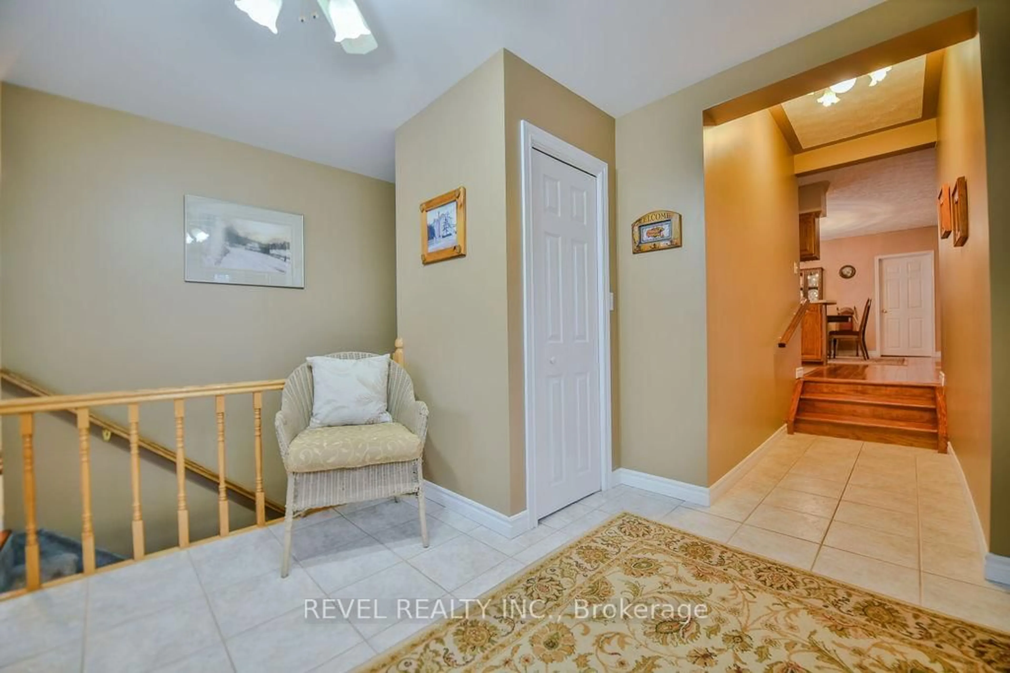 Indoor entryway for 388 Ross Ave, Timmins Ontario P4N 5X3