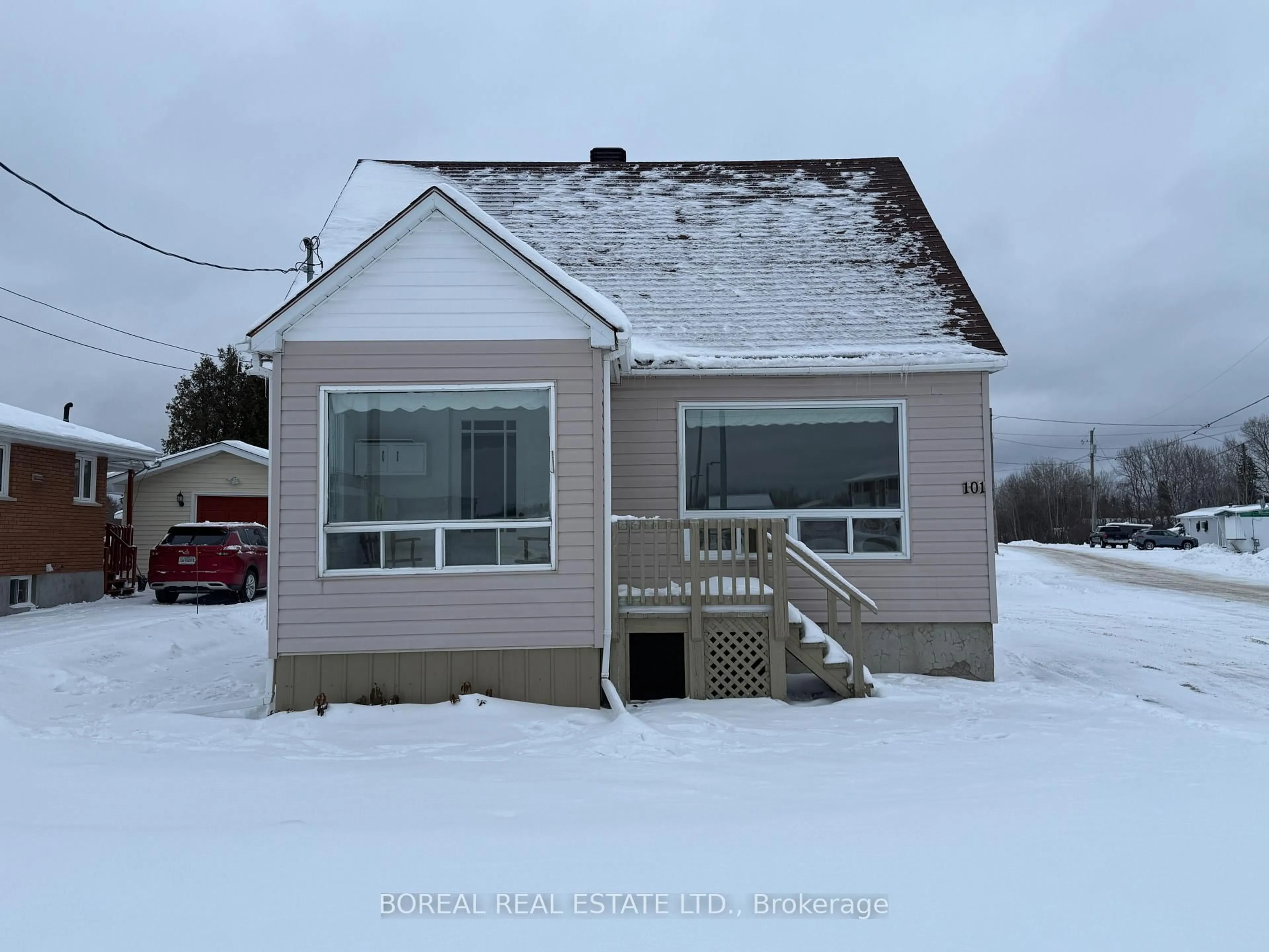 Unknown for 101 Ross Rd, Smooth Rock Falls Ontario P0L 2B0