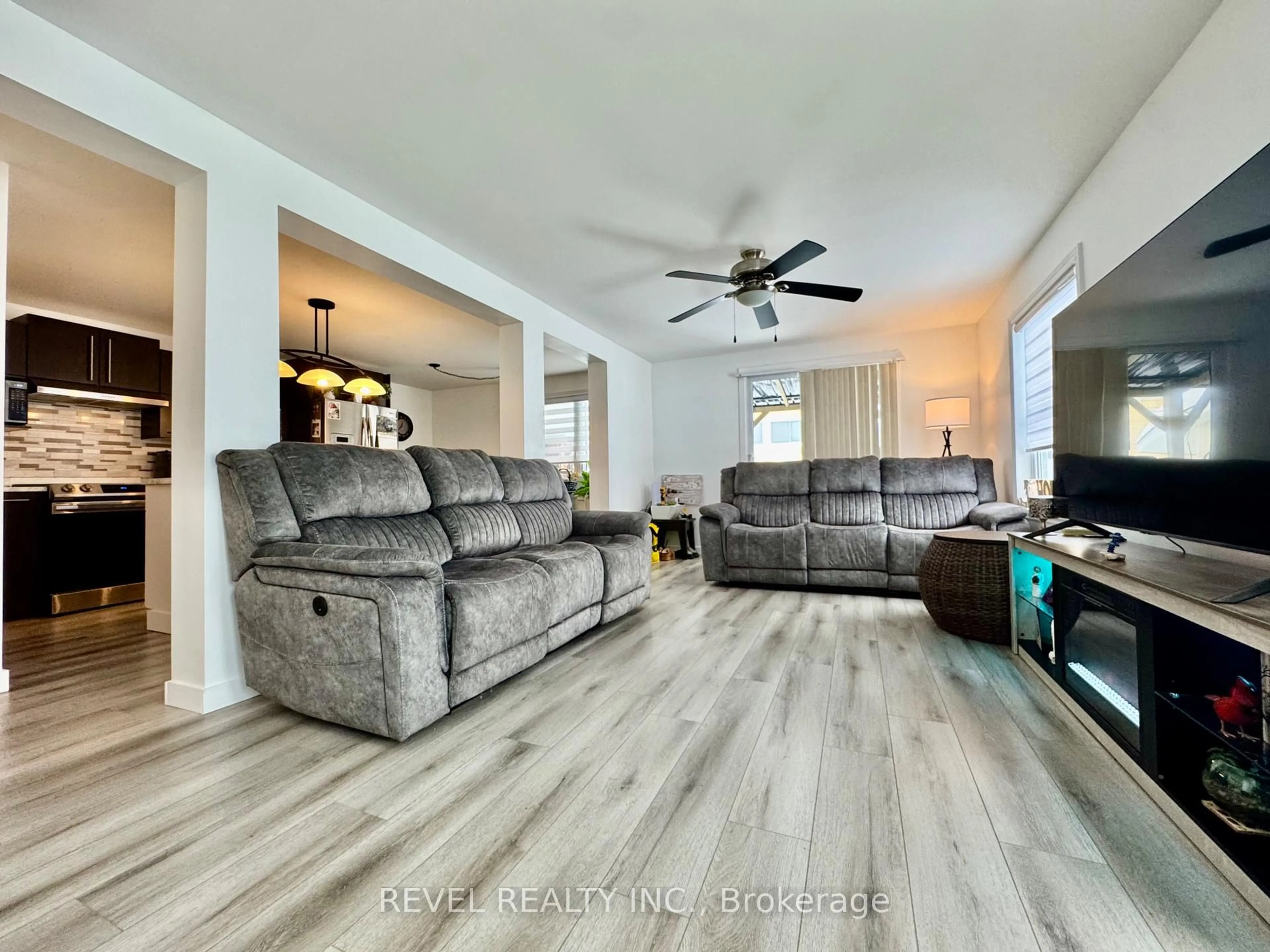 Living room with furniture, unknown for 16 Foothills Lane, Timmins Ontario P4N 8R9