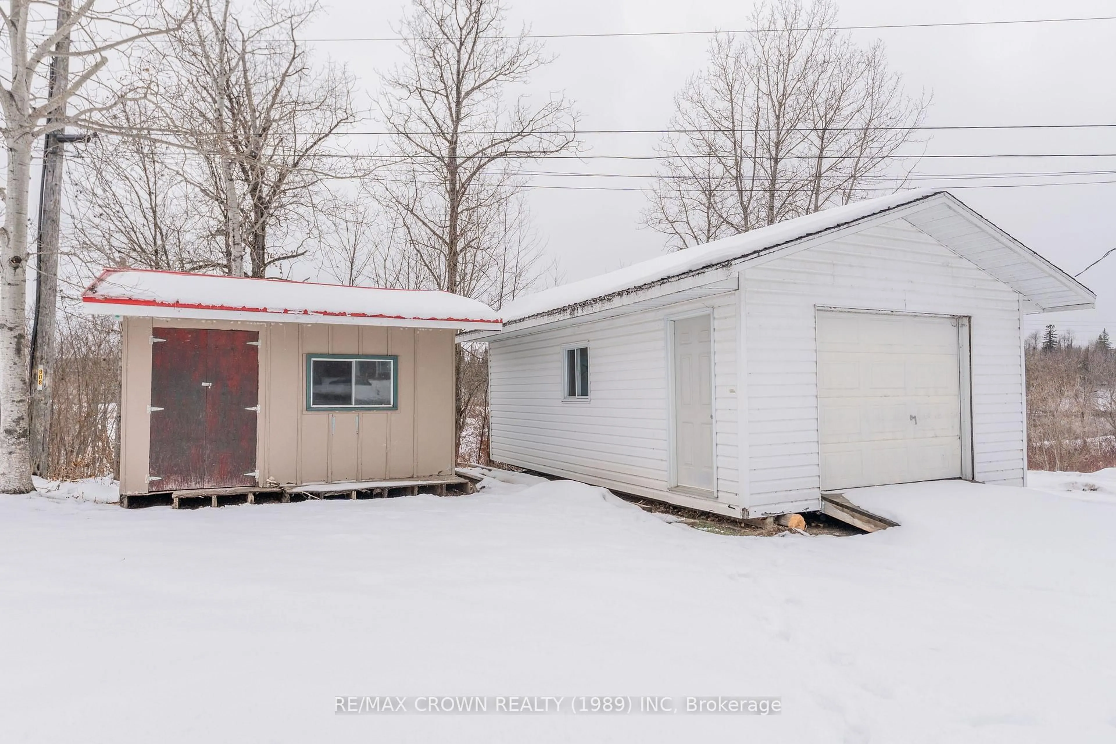 Shed for 32 Kimberly Dr, Kapuskasing Ontario P5N 1L5