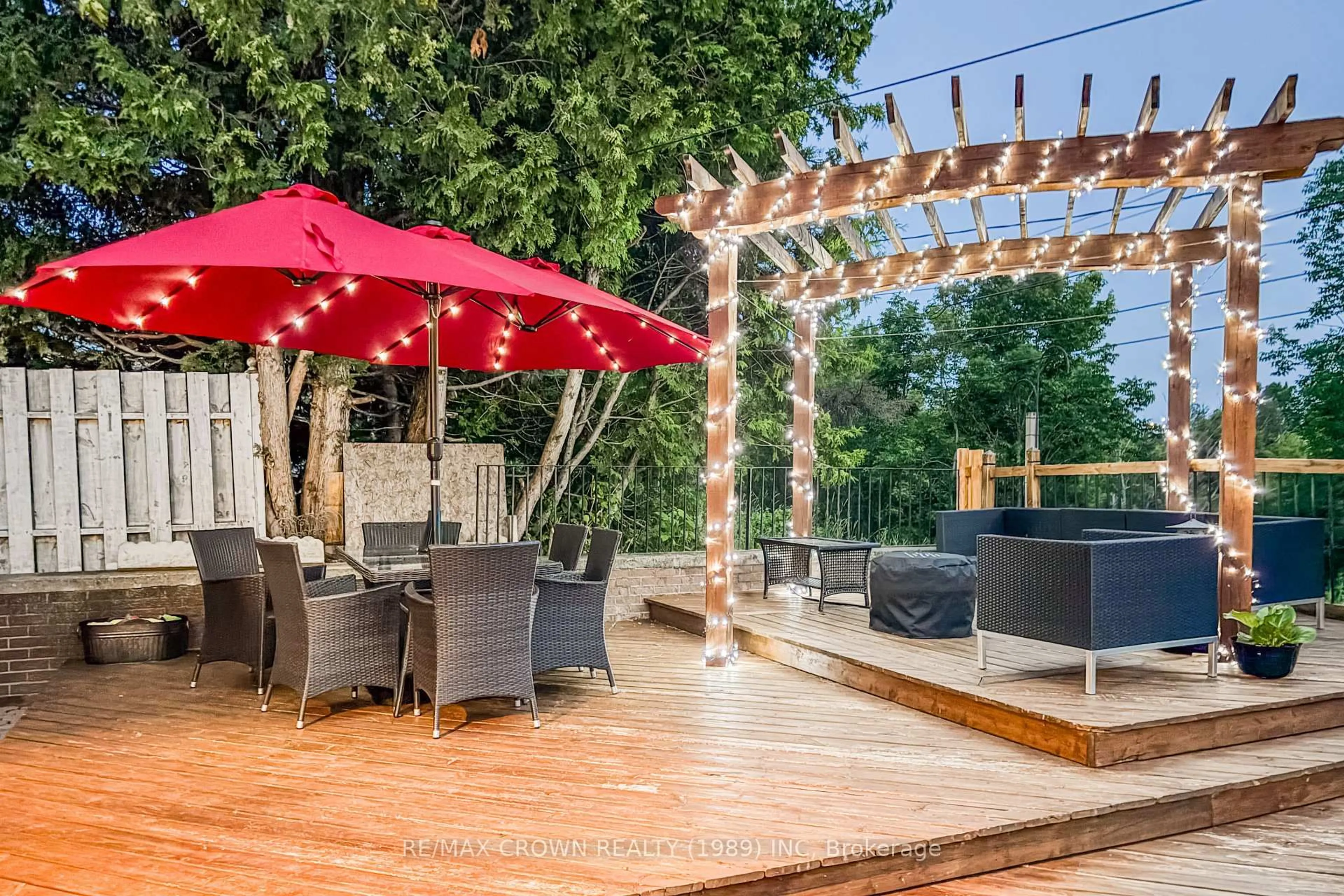 Patio, street for 32 Kimberly Dr, Kapuskasing Ontario P5N 1L5