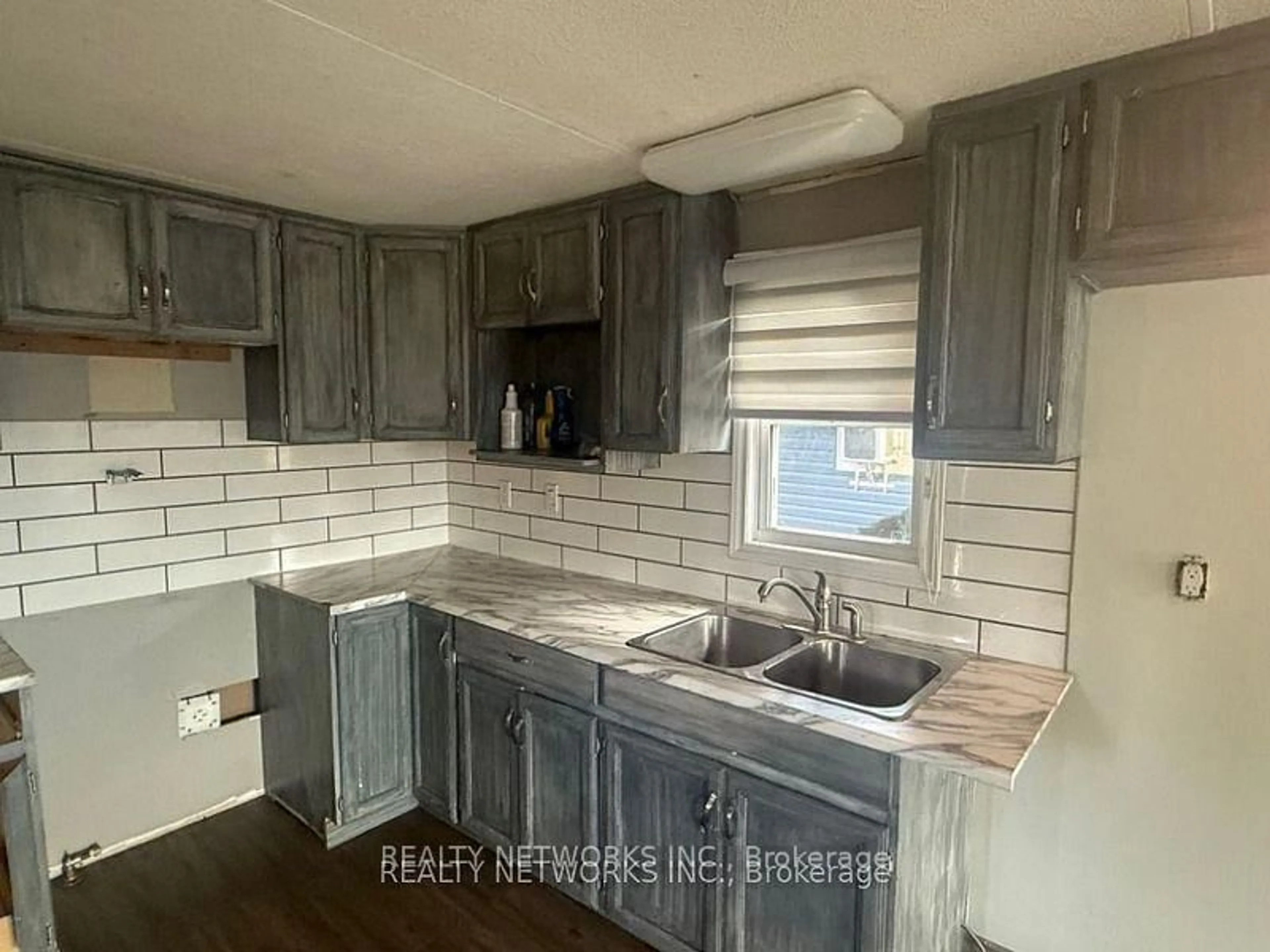 Standard kitchen, unknown for 24 Bunker Ave, Timmins Ontario P4N 0E1