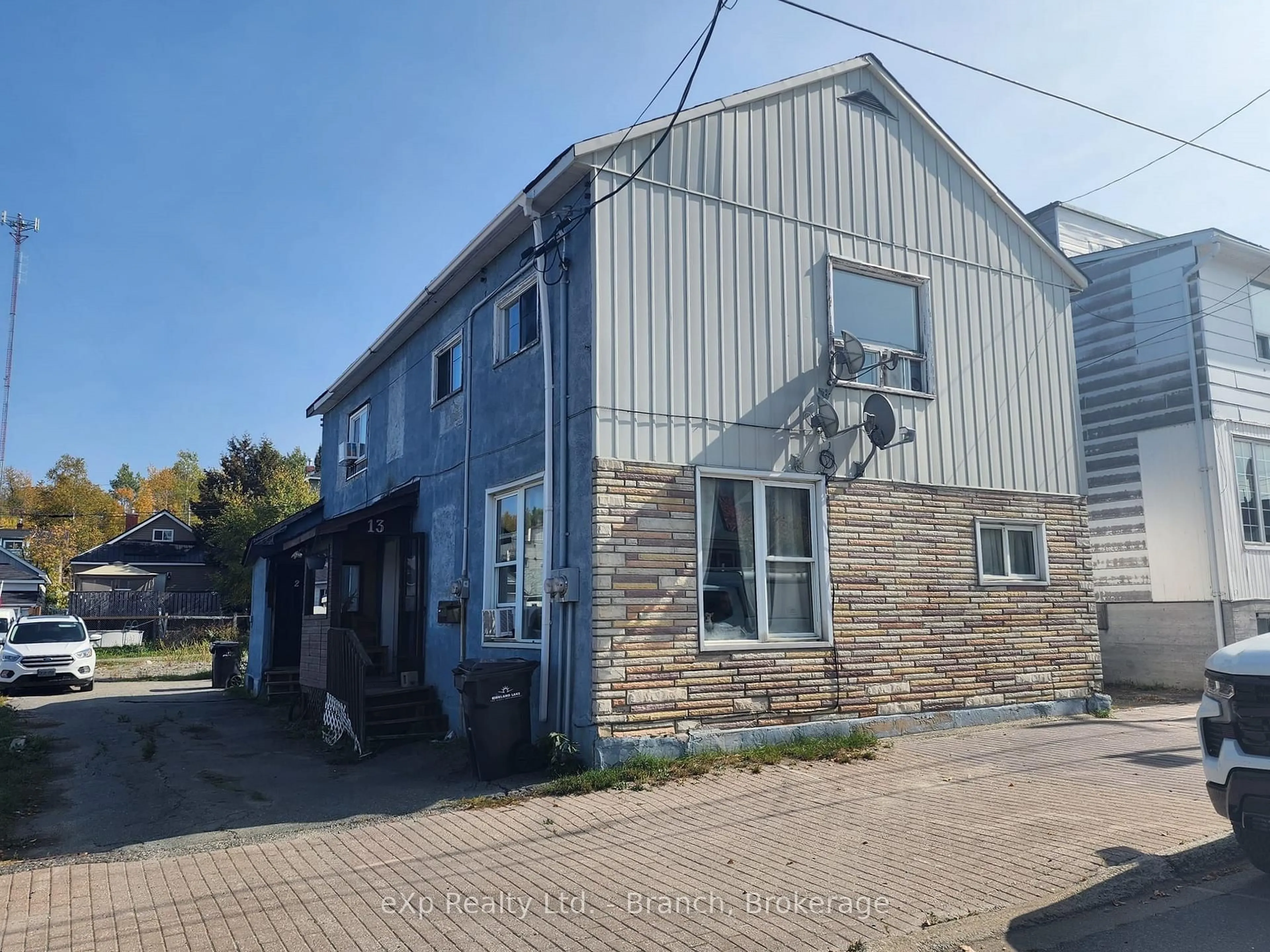 A pic from outside/outdoor area/front of a property/back of a property/a pic from drone, building for 13 Main St, Kirkland Lake Ontario P2N 3C8