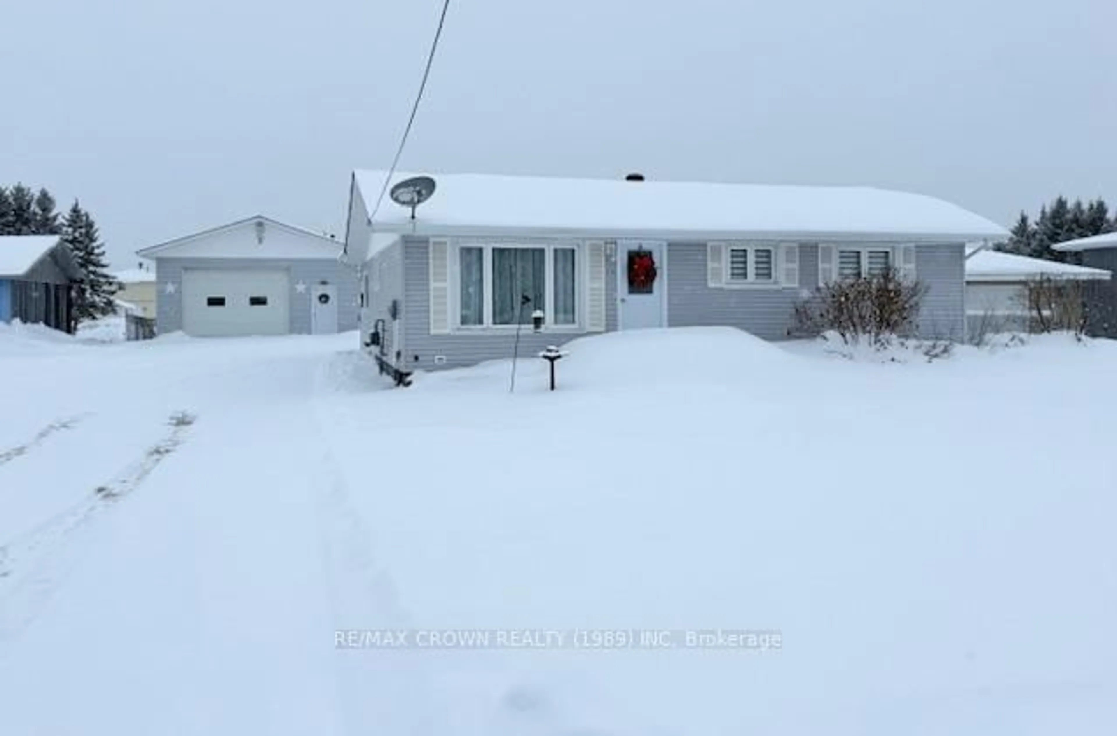 Unknown for 316 Government Rd, Kapuskasing Ontario P0L 1M0
