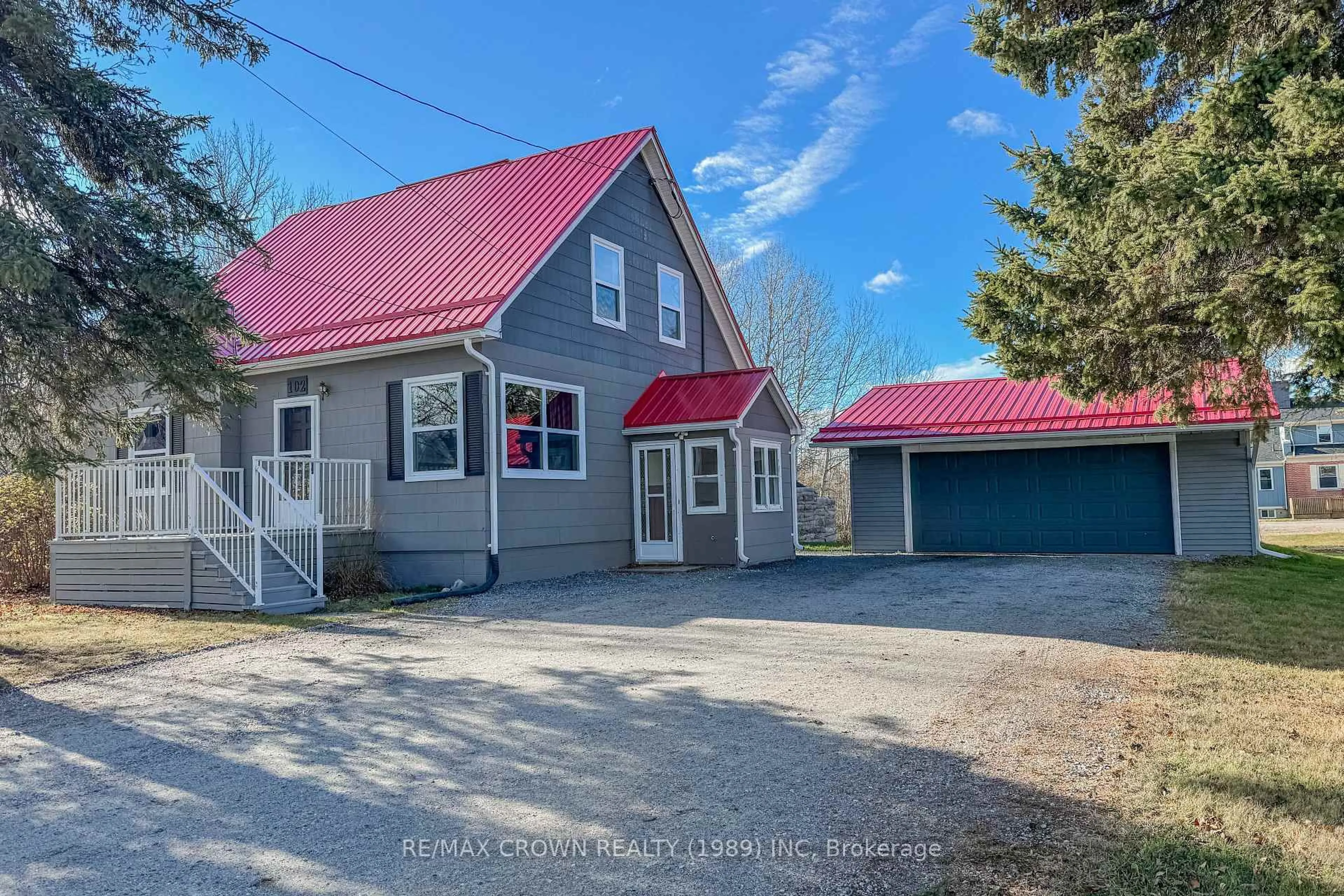 A pic from outside/outdoor area/front of a property/back of a property/a pic from drone, street for 102 First St, Smooth Rock Falls Ontario P0L 2B0